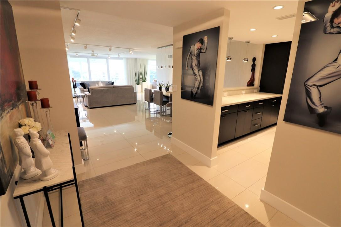 PALM AIRE COUNTRY CLUB - Residential