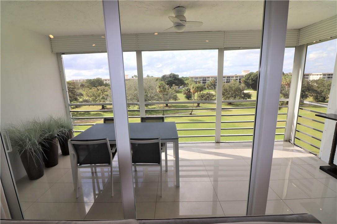 PALM AIRE COUNTRY CLUB - Residential