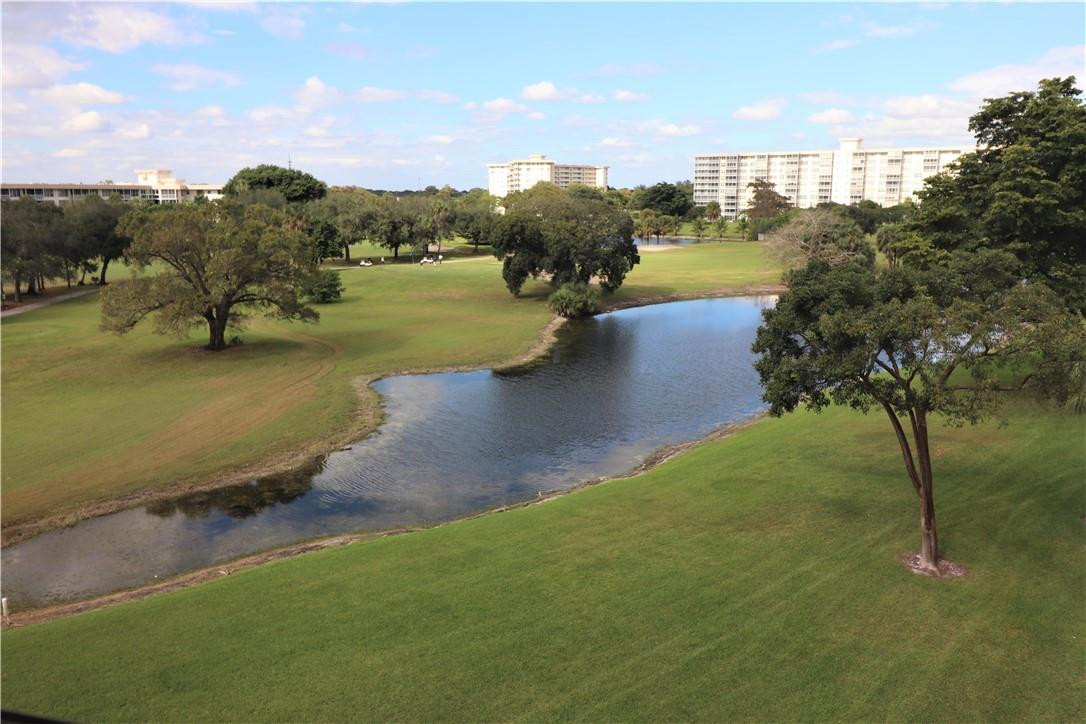 PALM AIRE COUNTRY CLUB - Residential