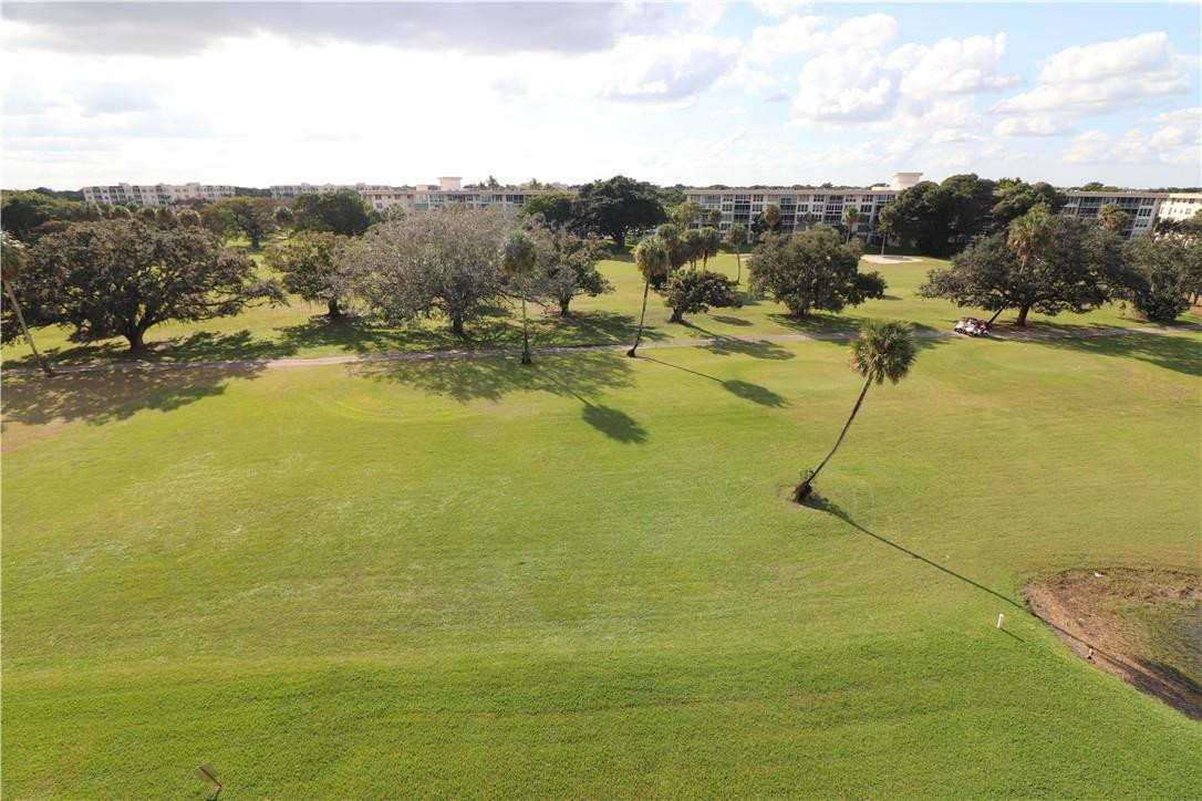 PALM AIRE COUNTRY CLUB - Residential