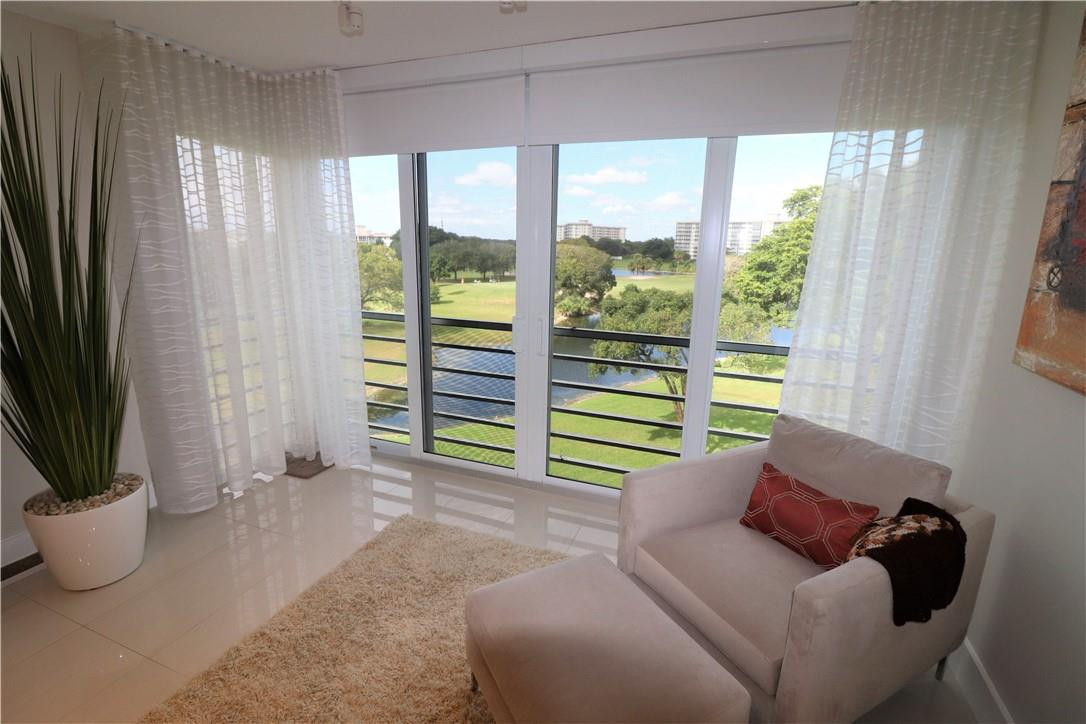 PALM AIRE COUNTRY CLUB - Residential
