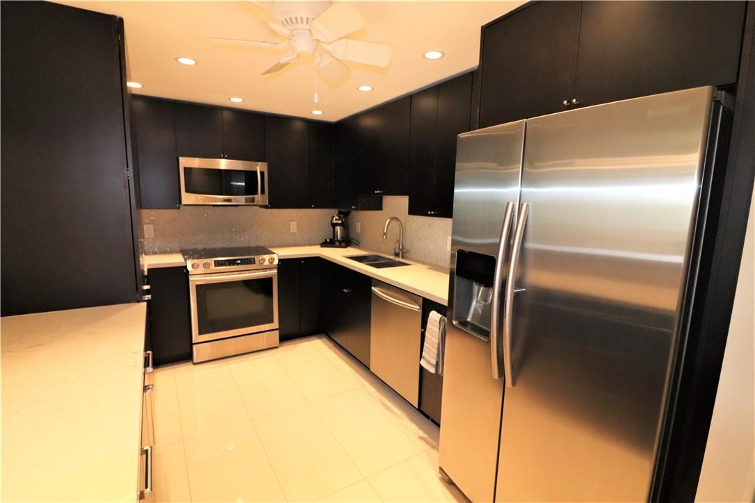 PALM AIRE COUNTRY CLUB - Residential