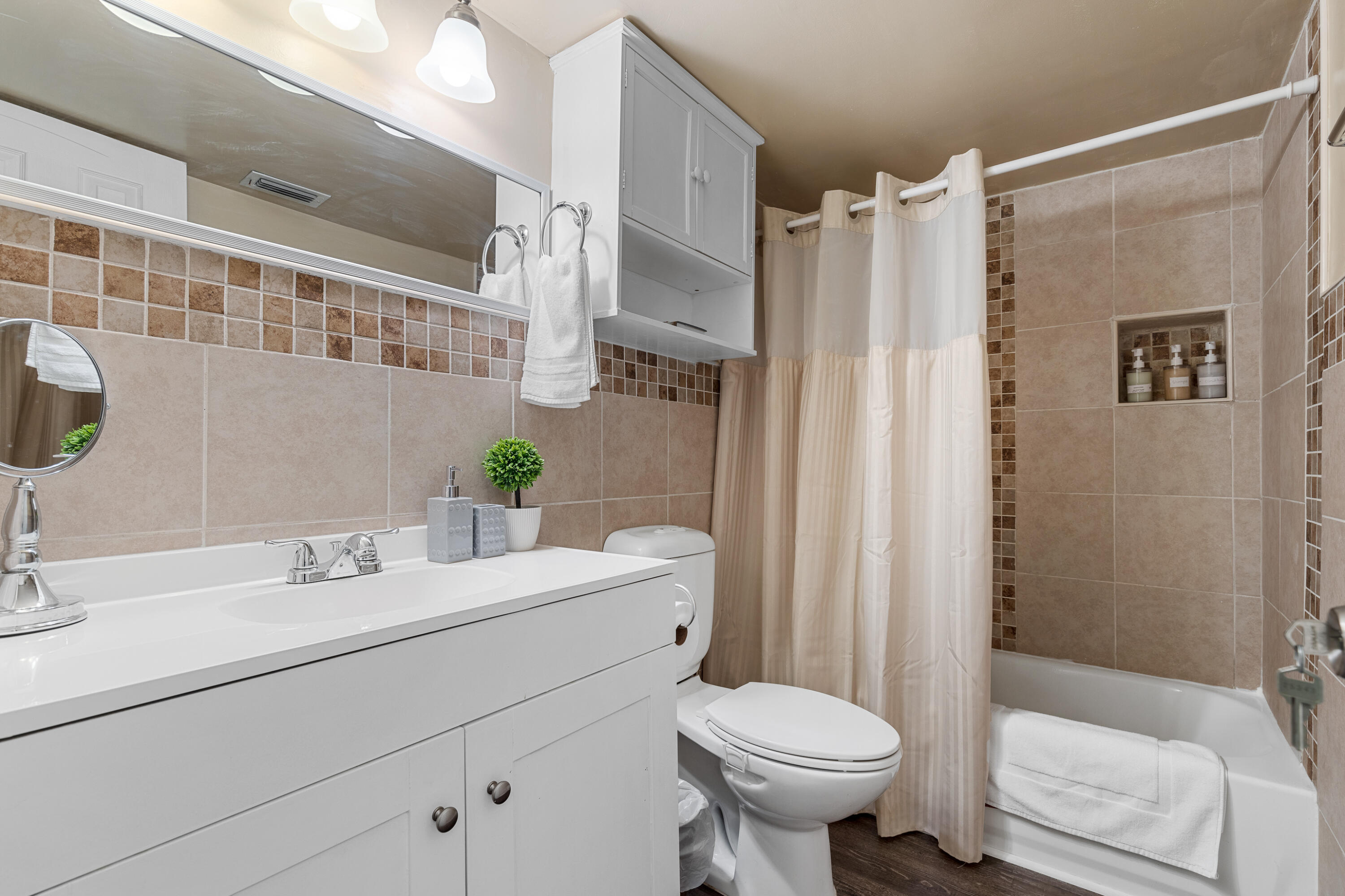 DEL IDA PARK - Residential Lease