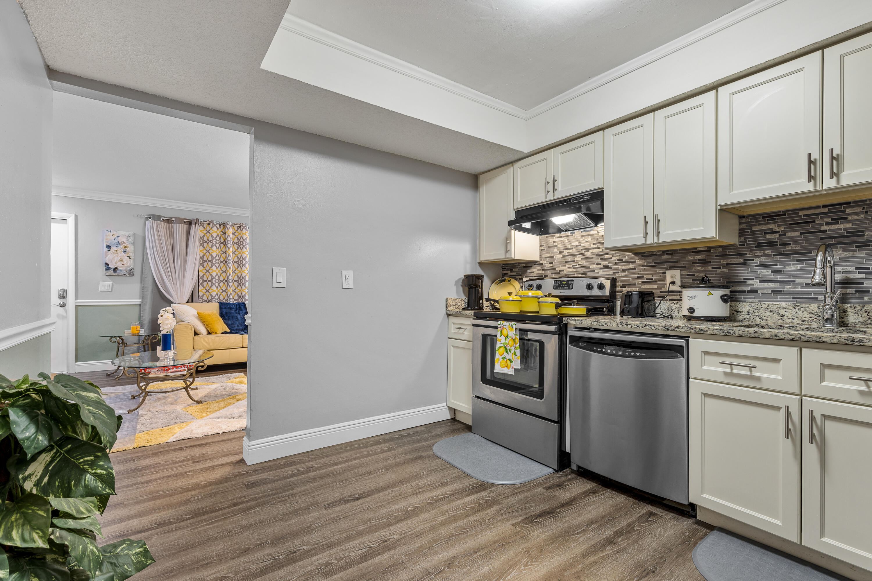 DEL IDA PARK - Residential Lease
