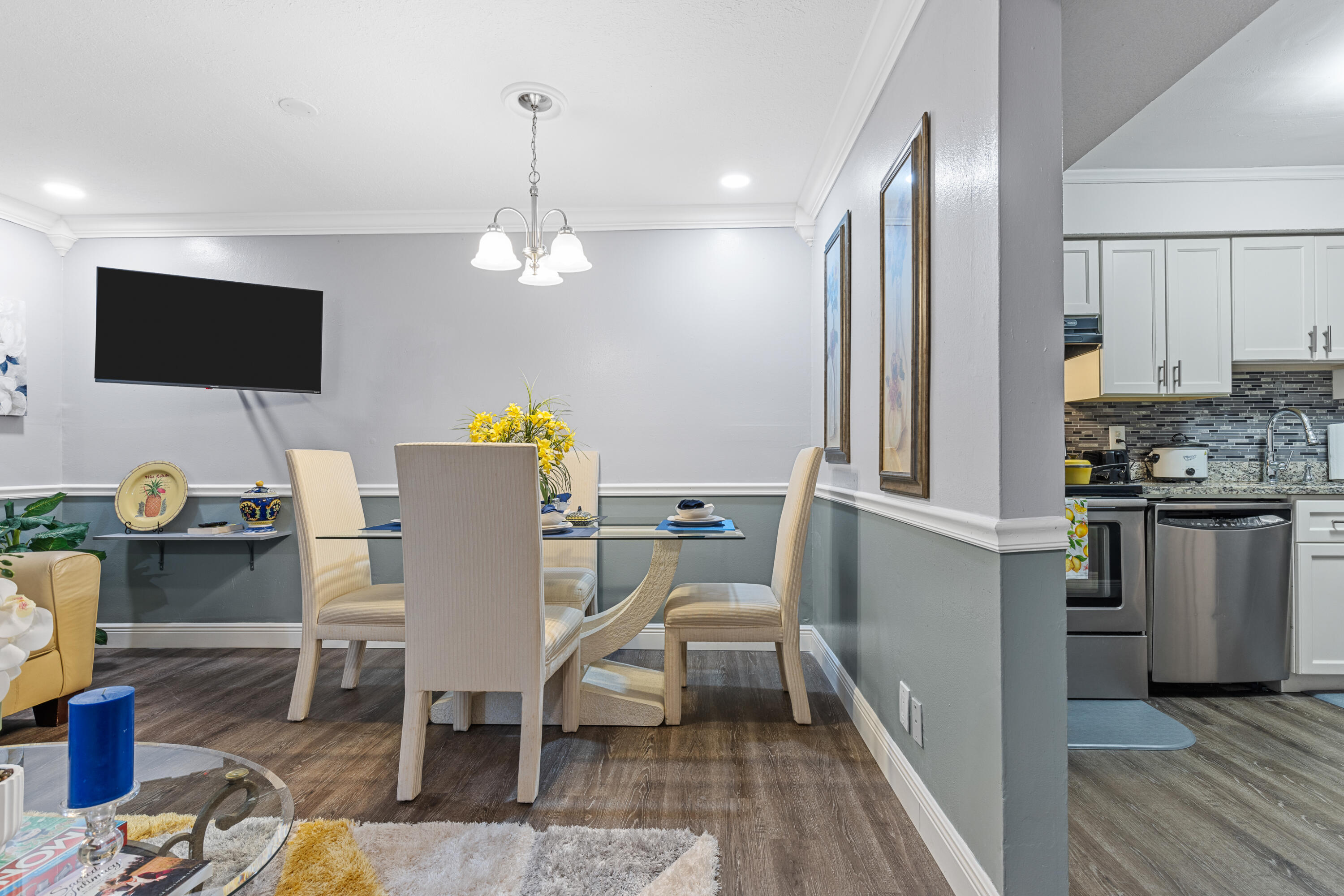 DEL IDA PARK - Residential Lease