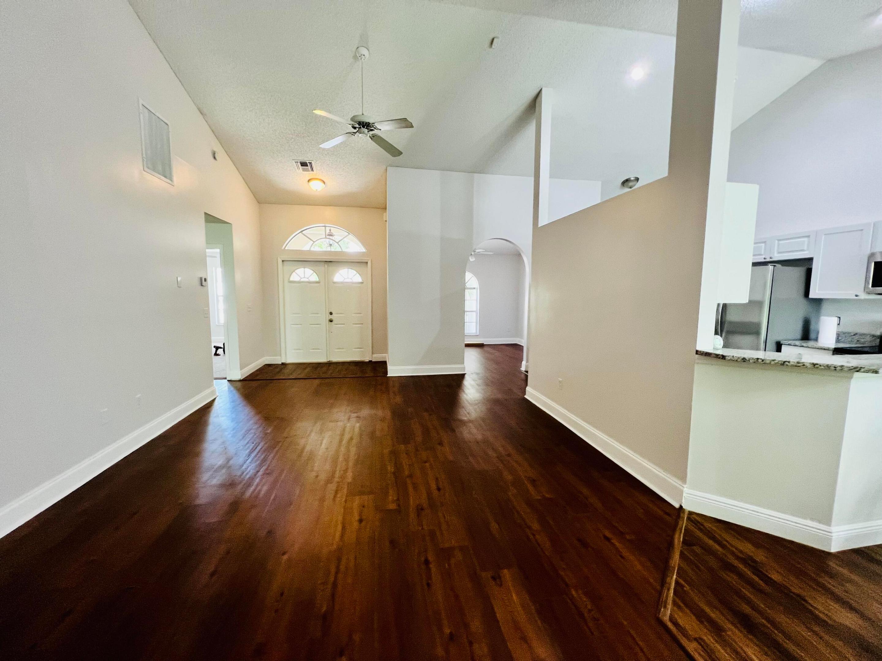 STONEGATE OF WELLINGTON - Residential Lease