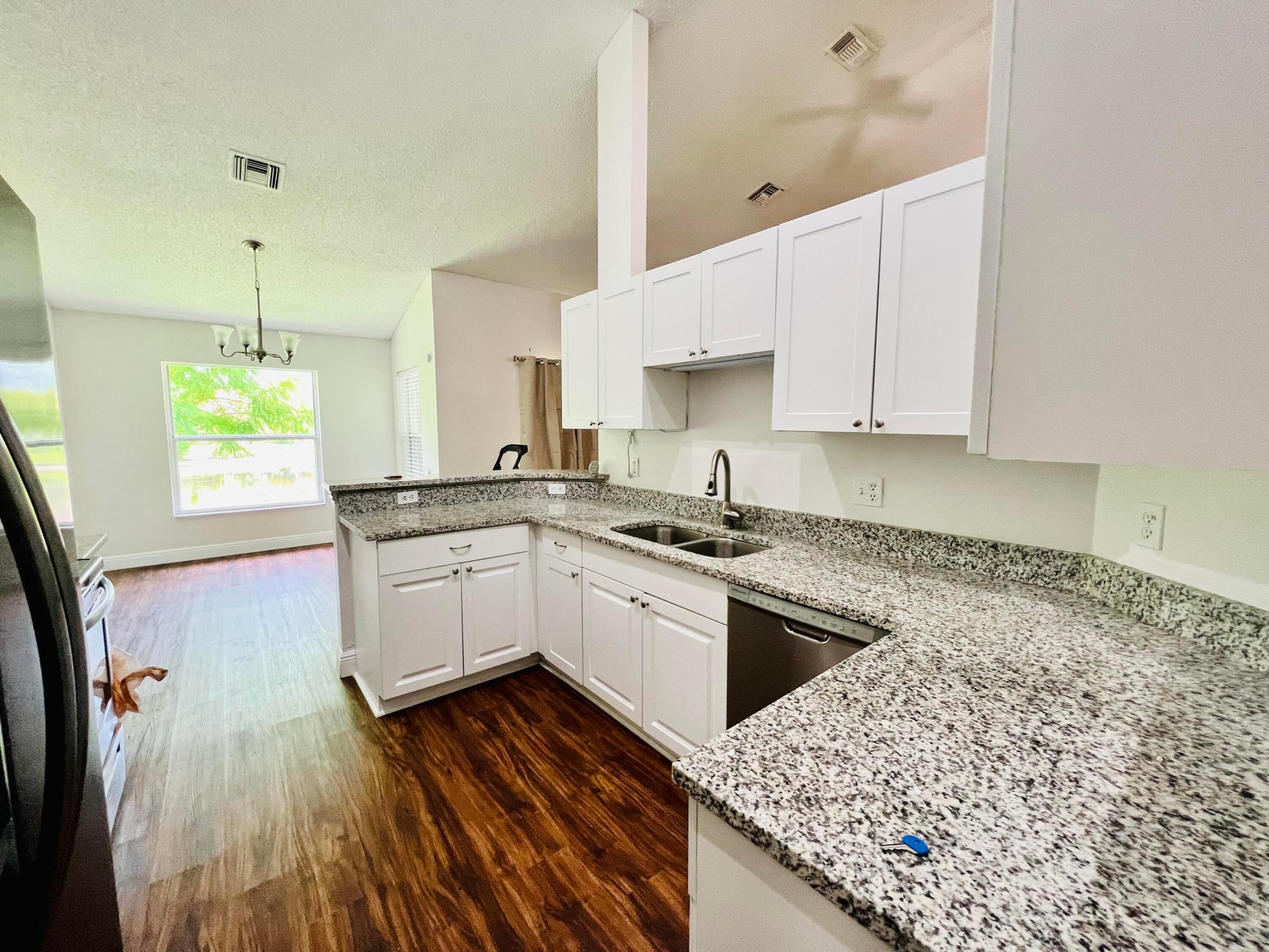STONEGATE OF WELLINGTON - Residential Lease