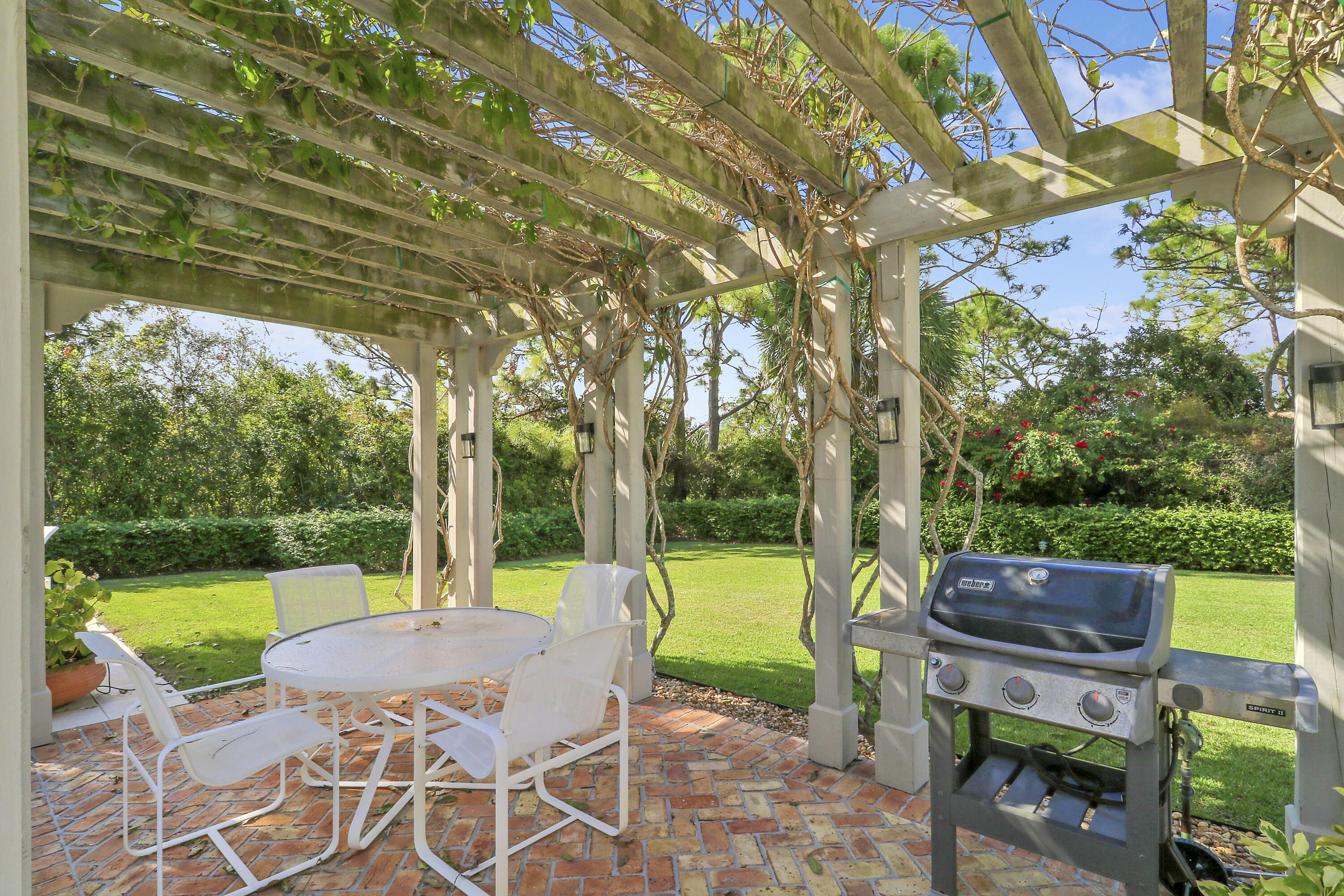 LOBLOLLY PINES - Residential