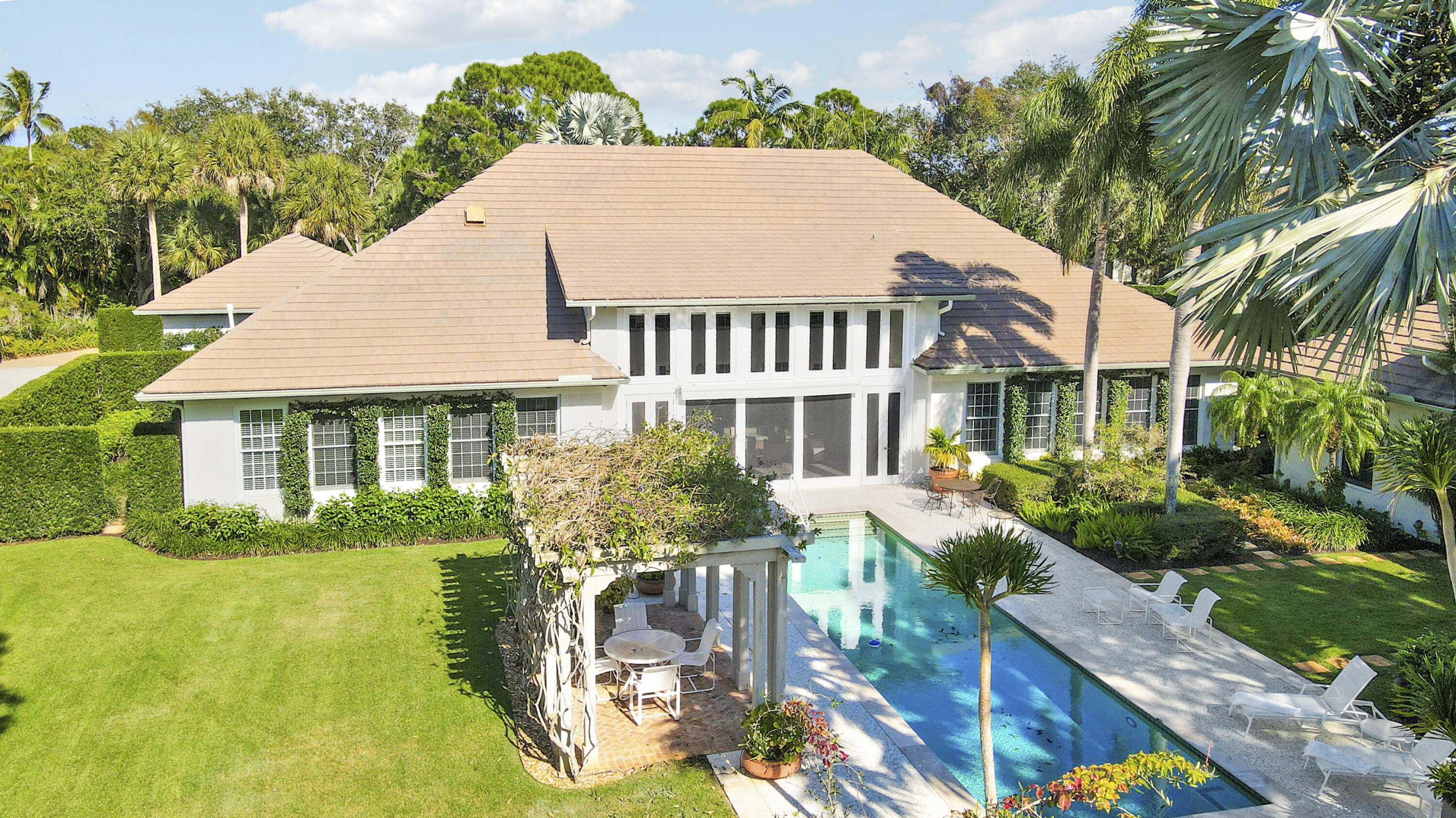 LOBLOLLY PINES - Residential