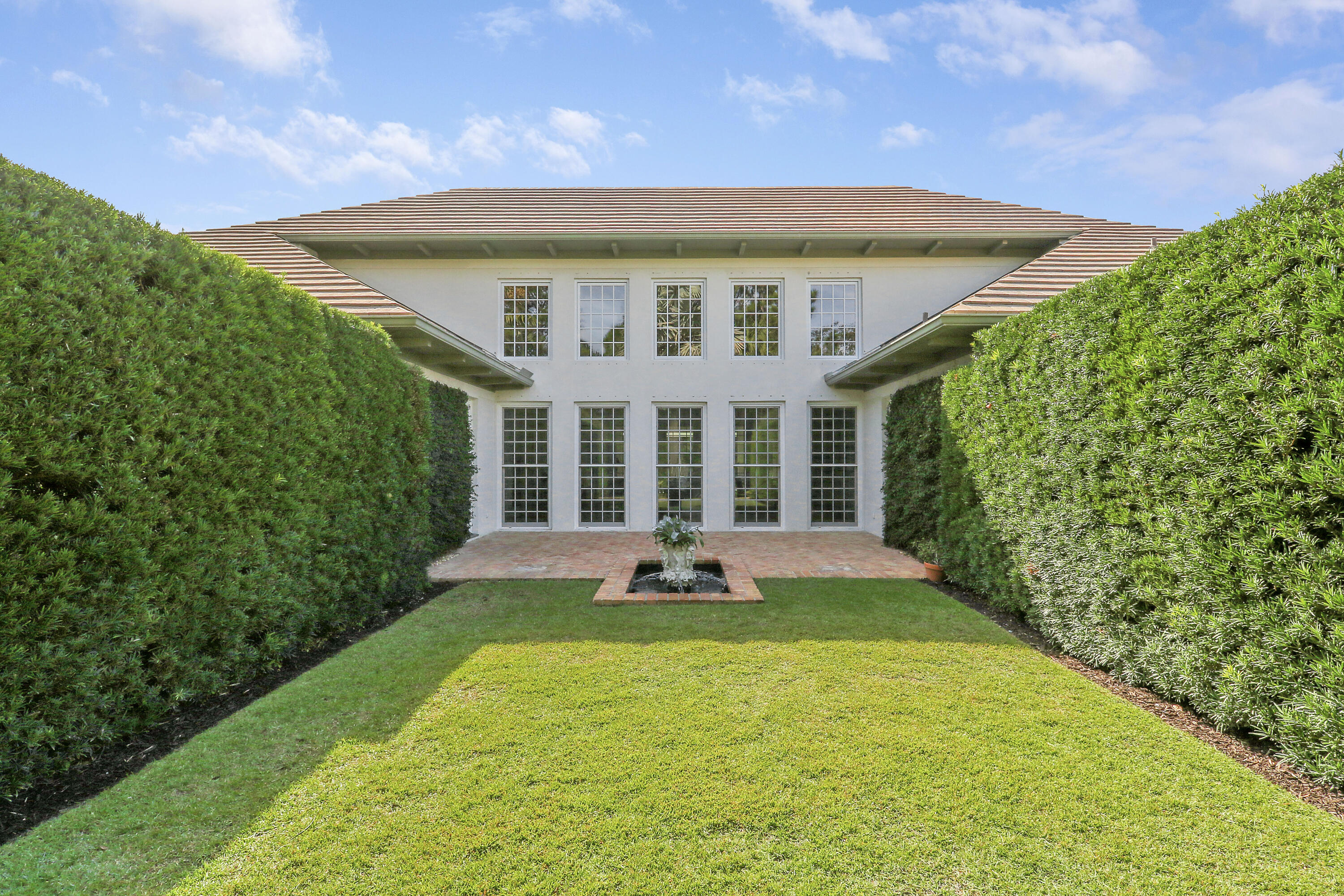 LOBLOLLY PINES - Residential