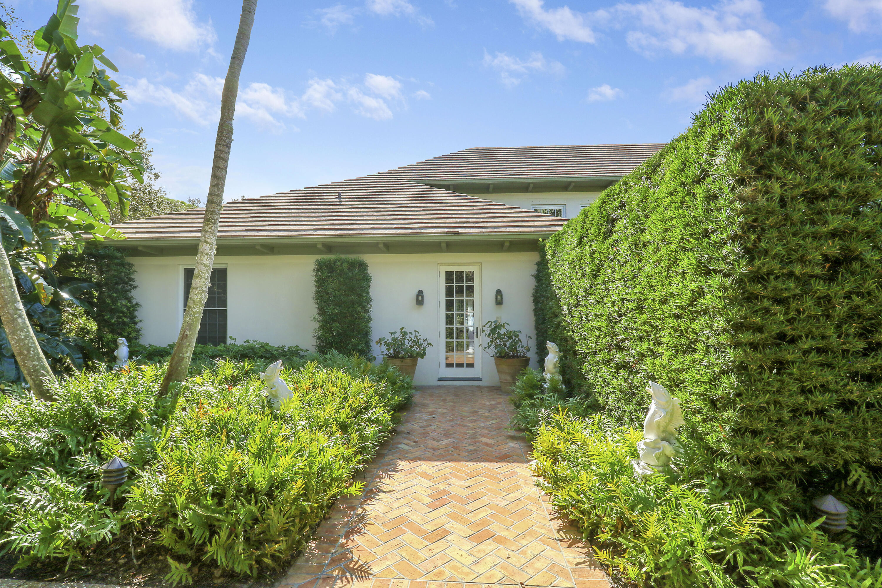 LOBLOLLY PINES - Residential