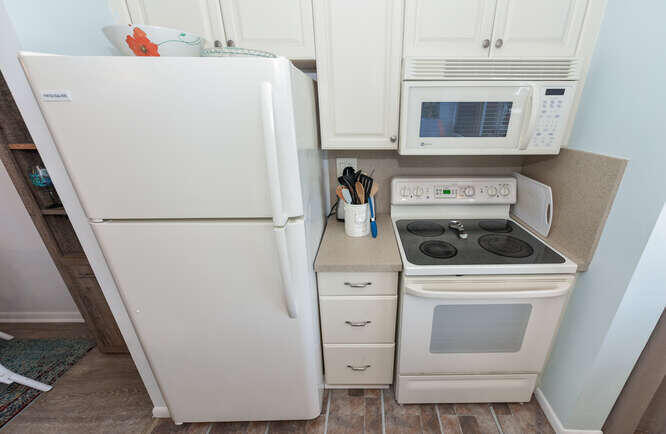 JUPITER BAY ONE THRU SIX CONDO - Residential