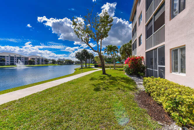 JUPITER BAY ONE THRU SIX CONDO - Residential