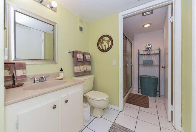 JUPITER BAY ONE THRU SIX CONDO - Residential