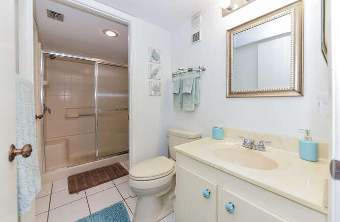 JUPITER BAY ONE THRU SIX CONDO - Residential