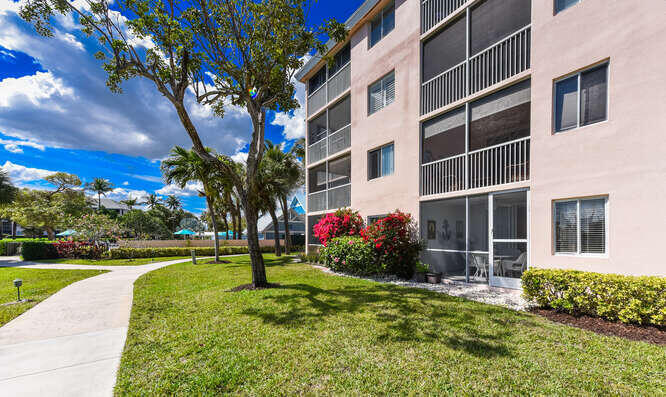 JUPITER BAY ONE THRU SIX CONDO - Residential