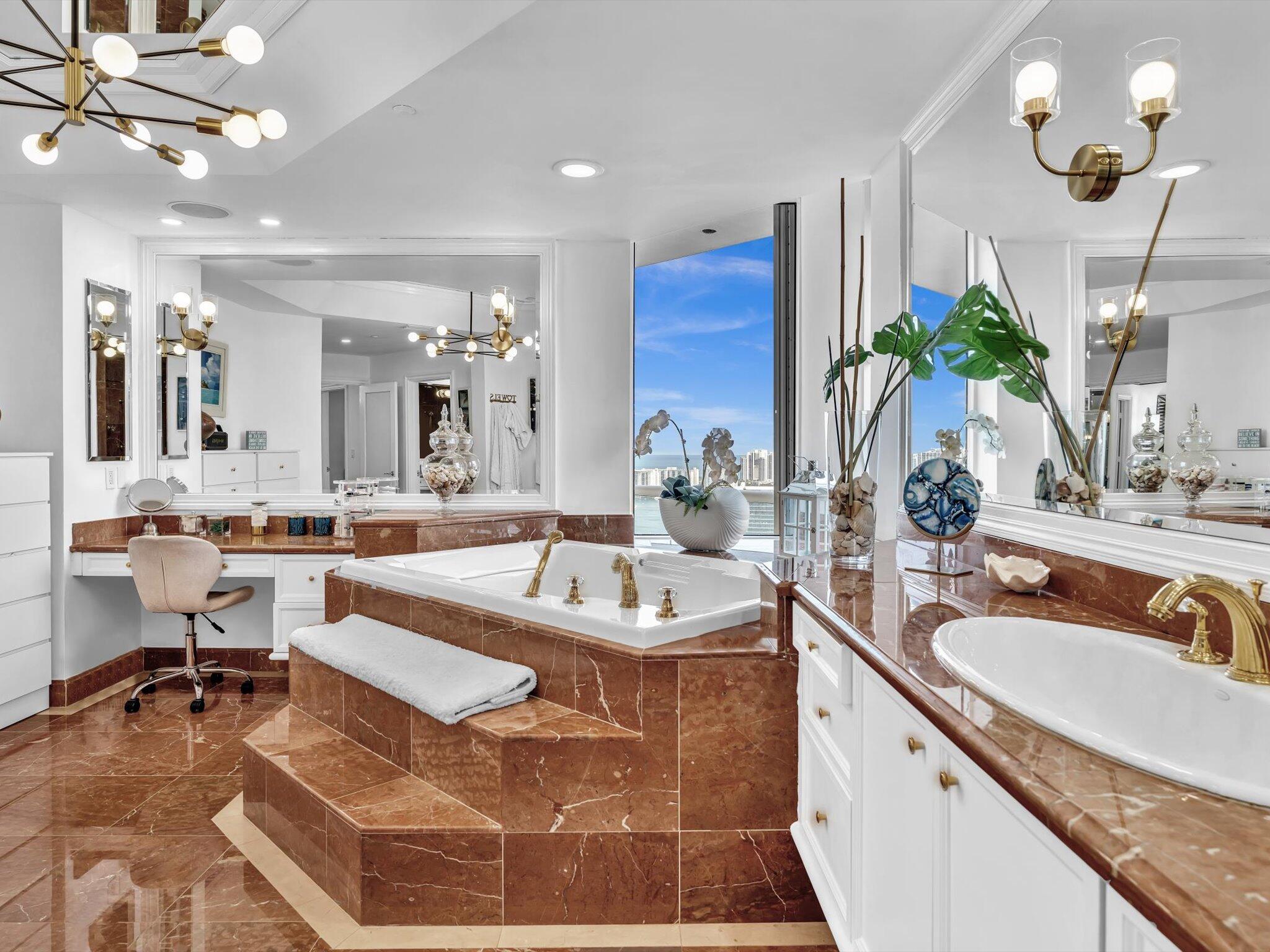7000 ISL BLVD WILLIAMS ISL CONDO - Residential