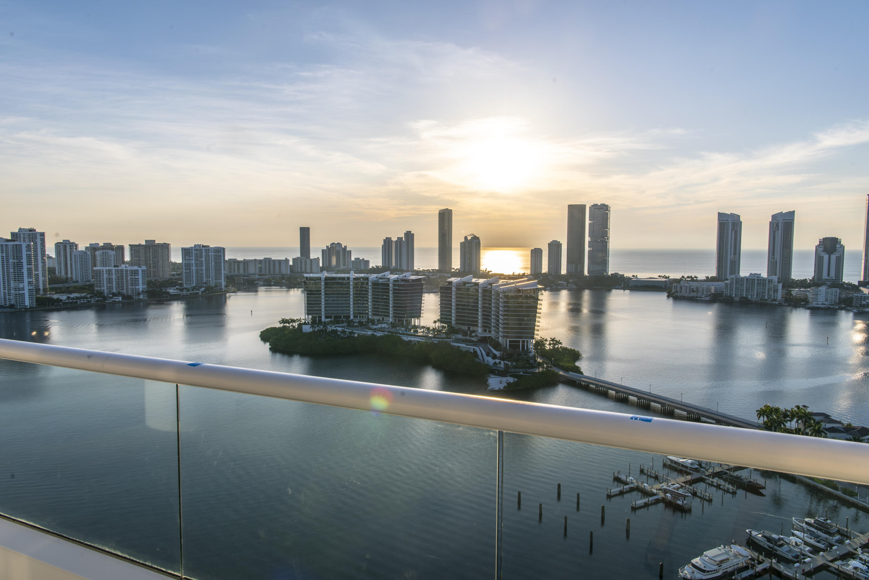 7000 ISL BLVD WILLIAMS ISL CONDO - Residential