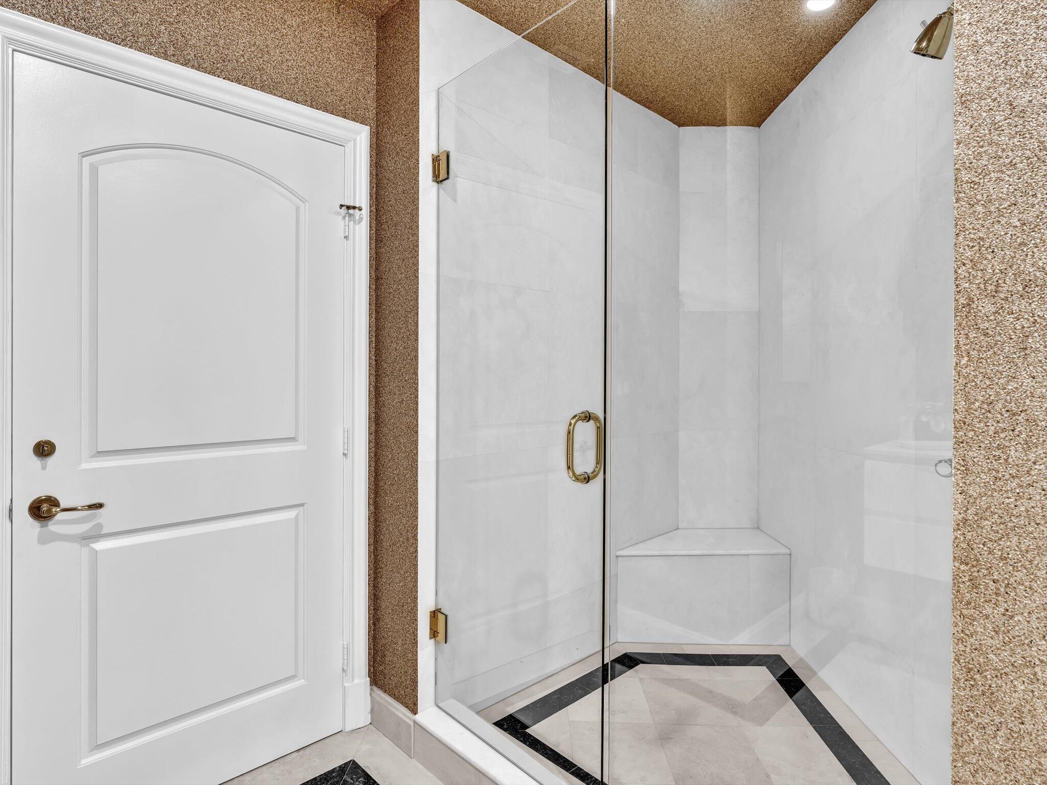 7000 ISL BLVD WILLIAMS ISL CONDO - Residential