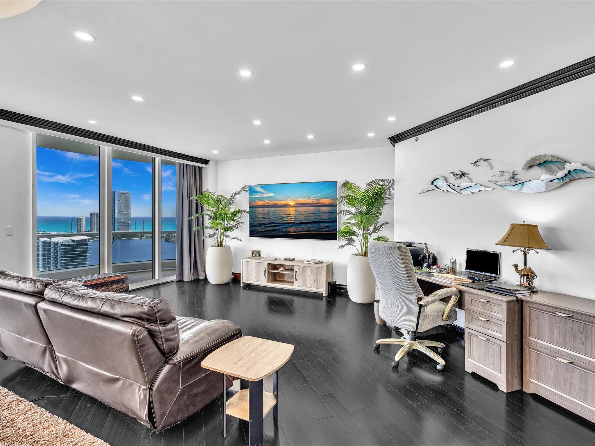 7000 ISL BLVD WILLIAMS ISL CONDO - Residential