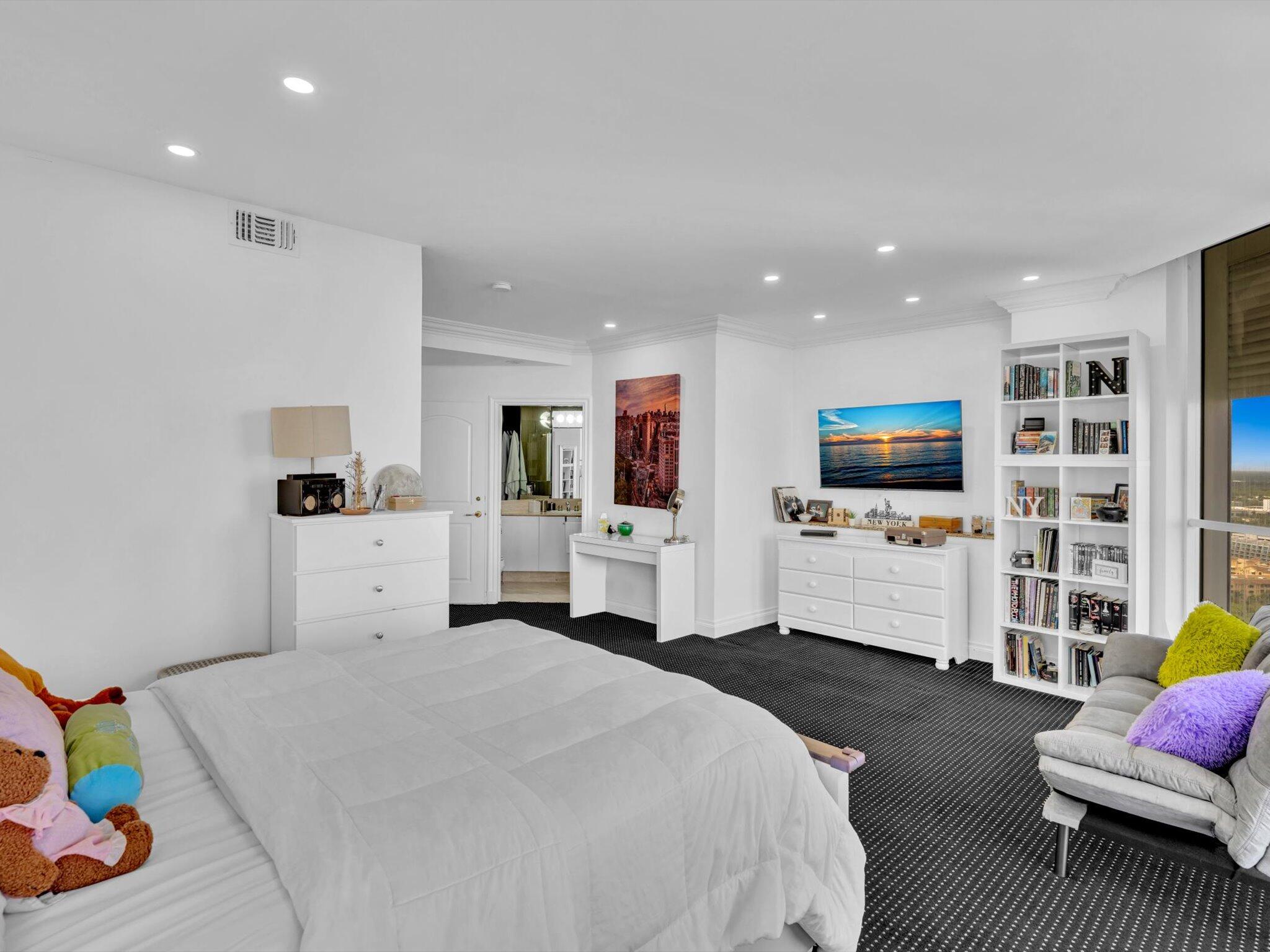 7000 ISL BLVD WILLIAMS ISL CONDO - Residential