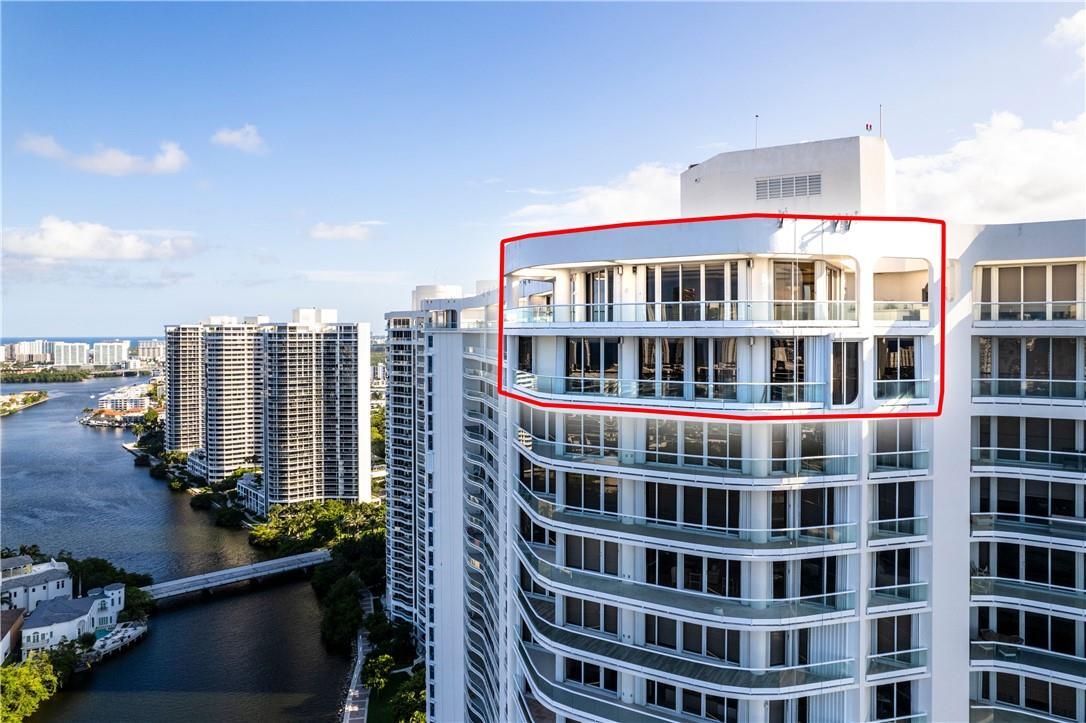 7000 ISL BLVD WILLIAMS ISL CONDO - Residential