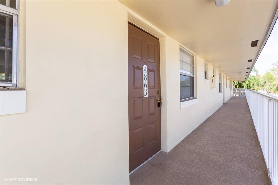 TOWNHOUSES OF PLANTATION - Residential