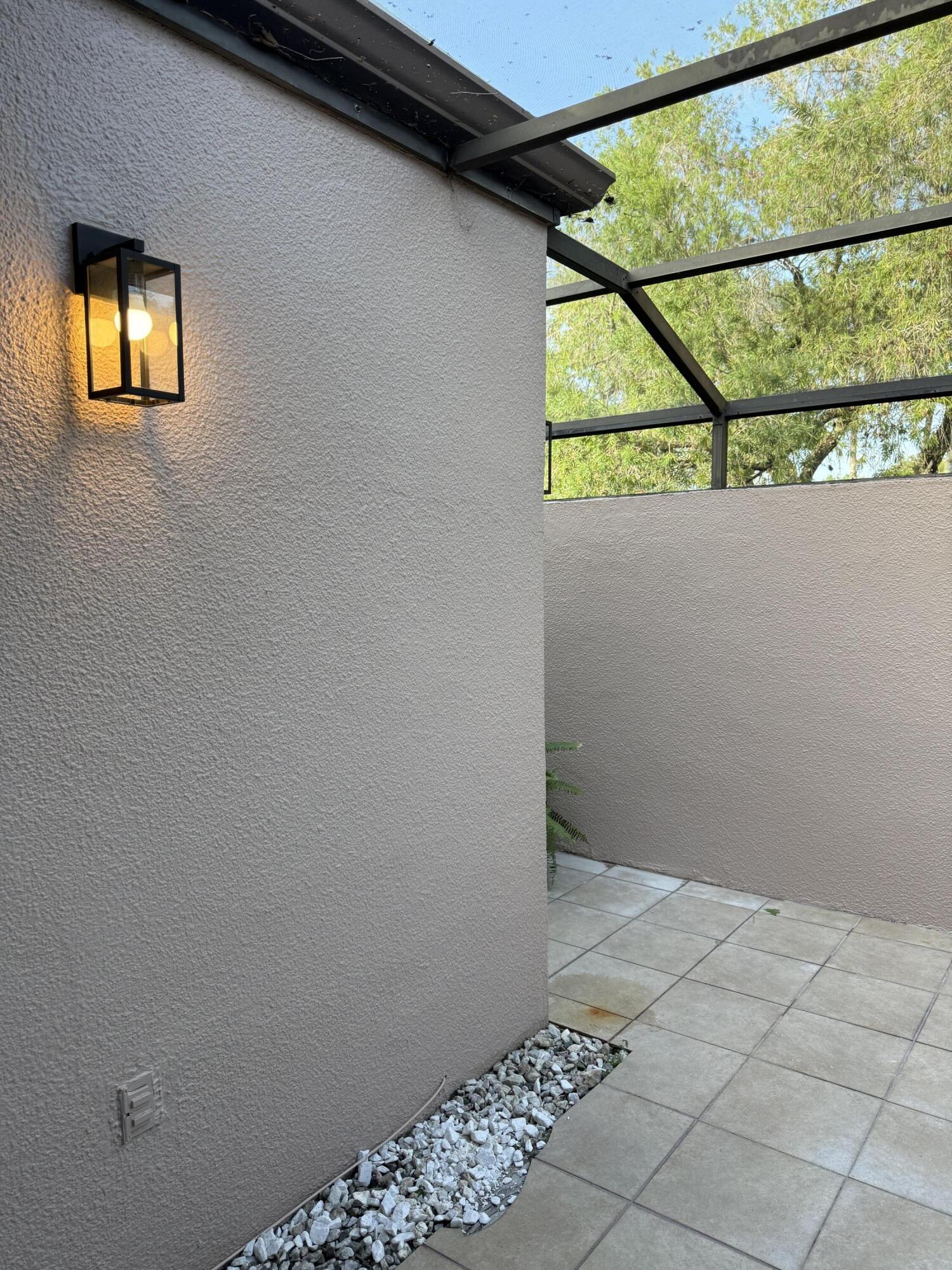 PEMBROKE LAKES SECTION SEVEN - Residential Lease