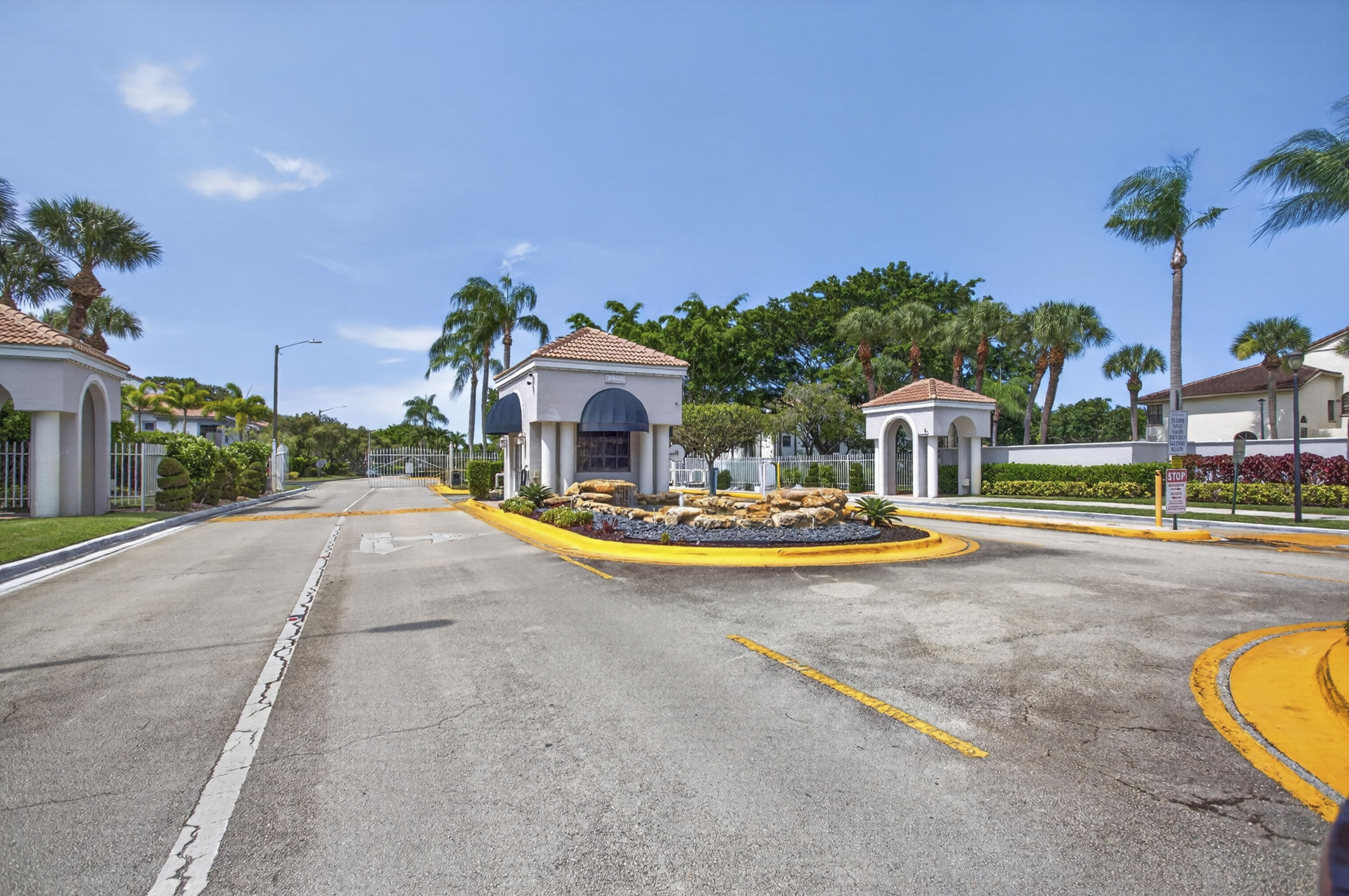 BELLAVISTA VILLAGE CONDO - Residential