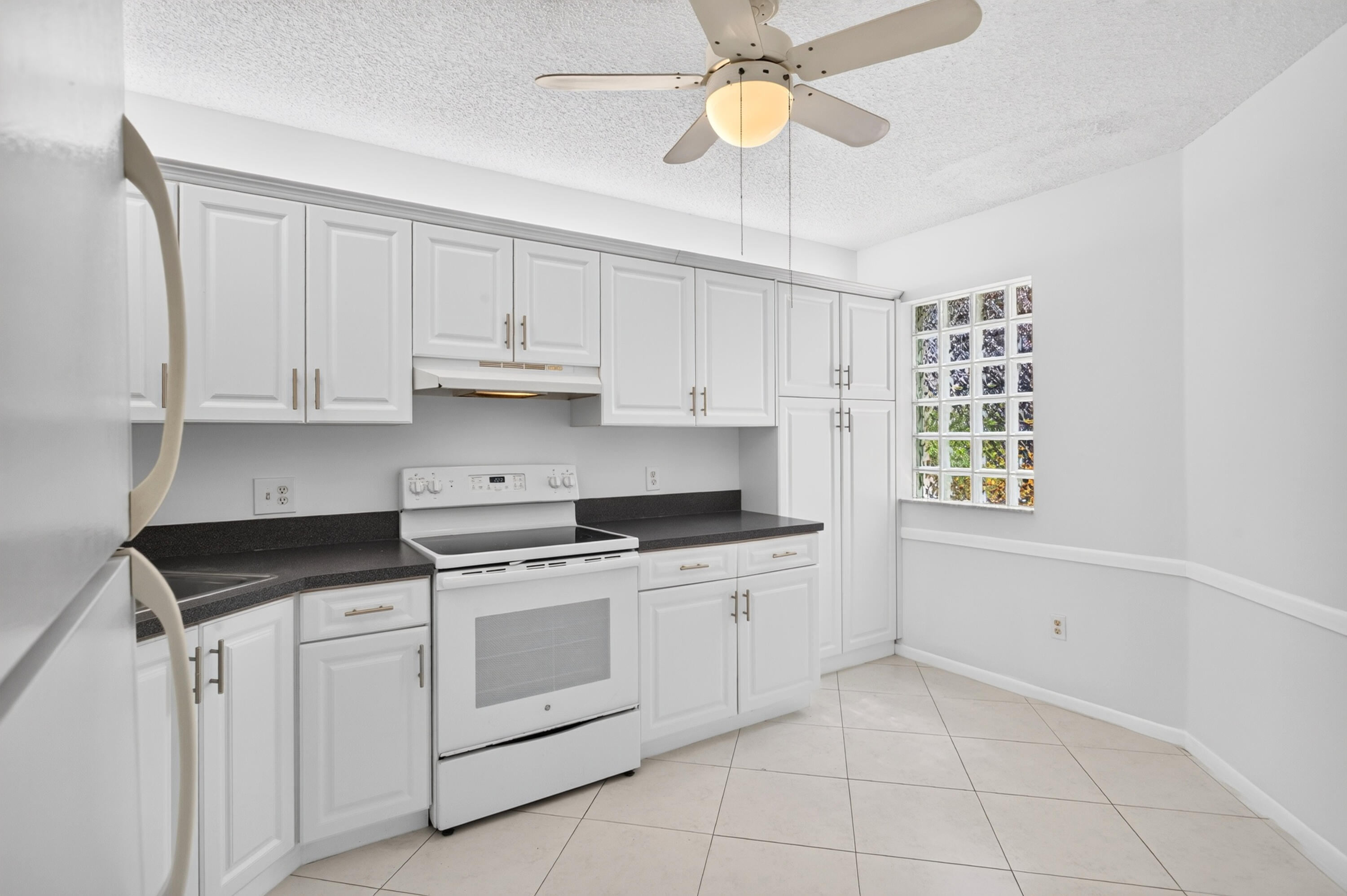 BELLAVISTA VILLAGE CONDO - Residential