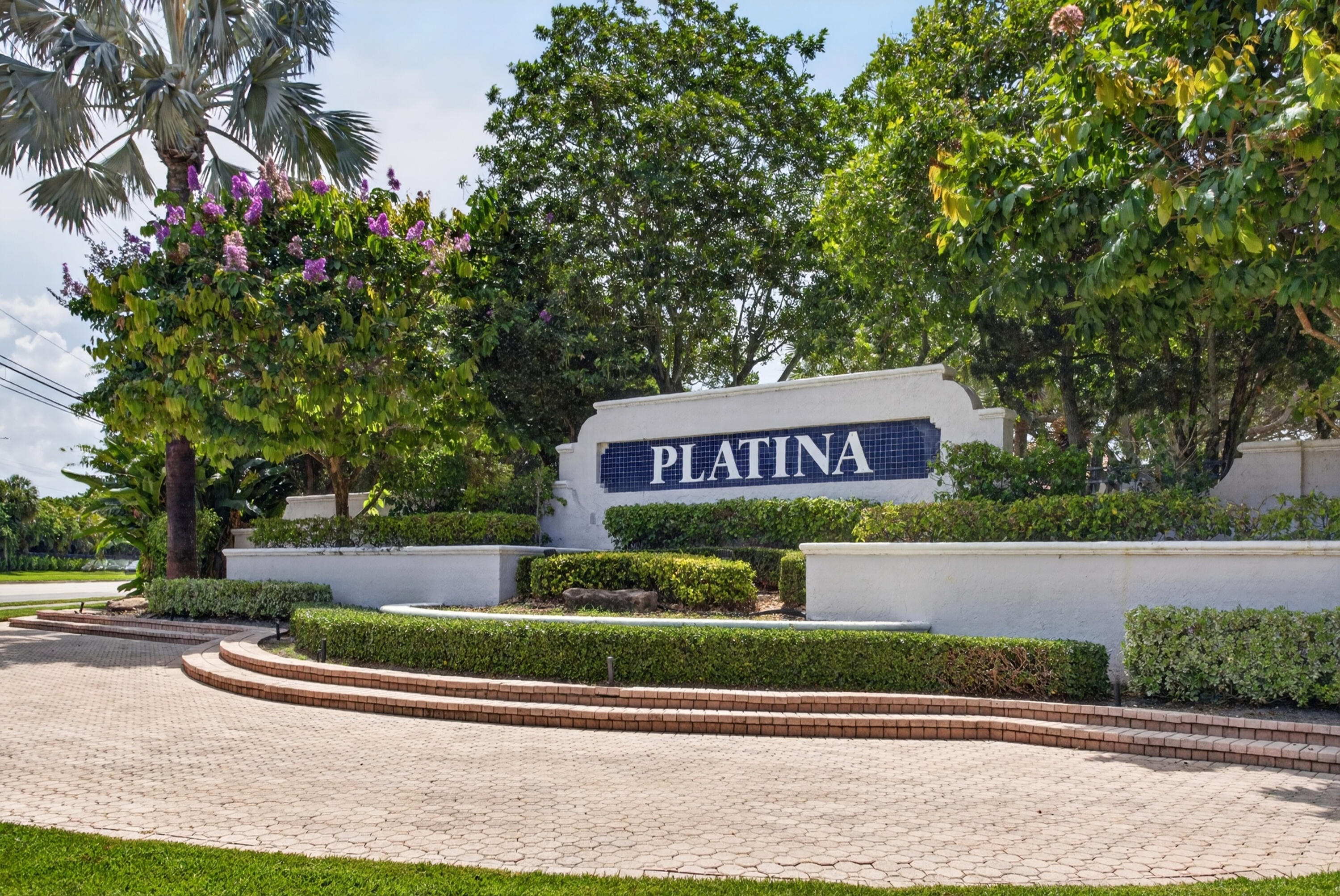 BELLAVISTA VILLAGE CONDO - Residential