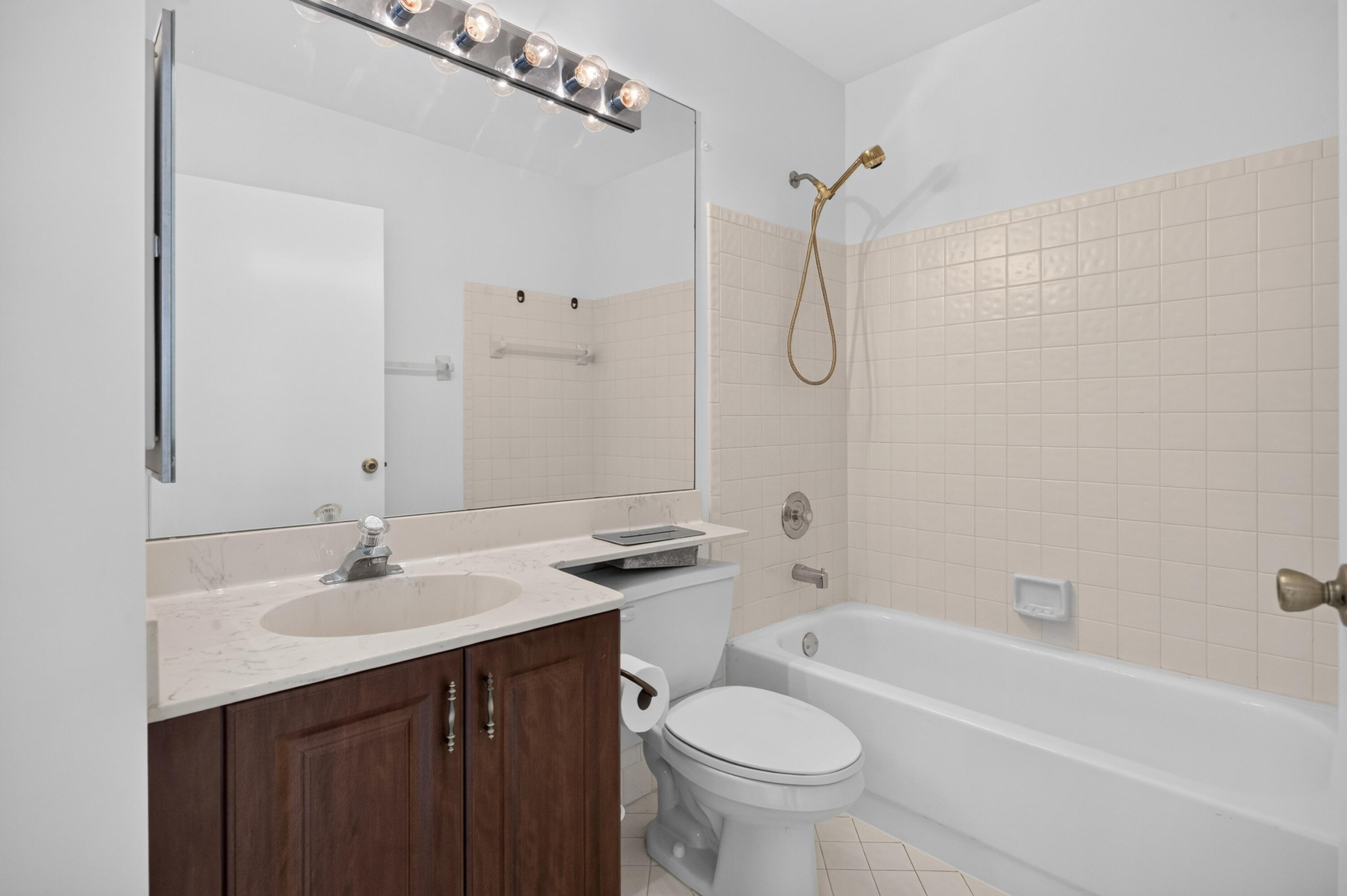 BELLAVISTA VILLAGE CONDO - Residential