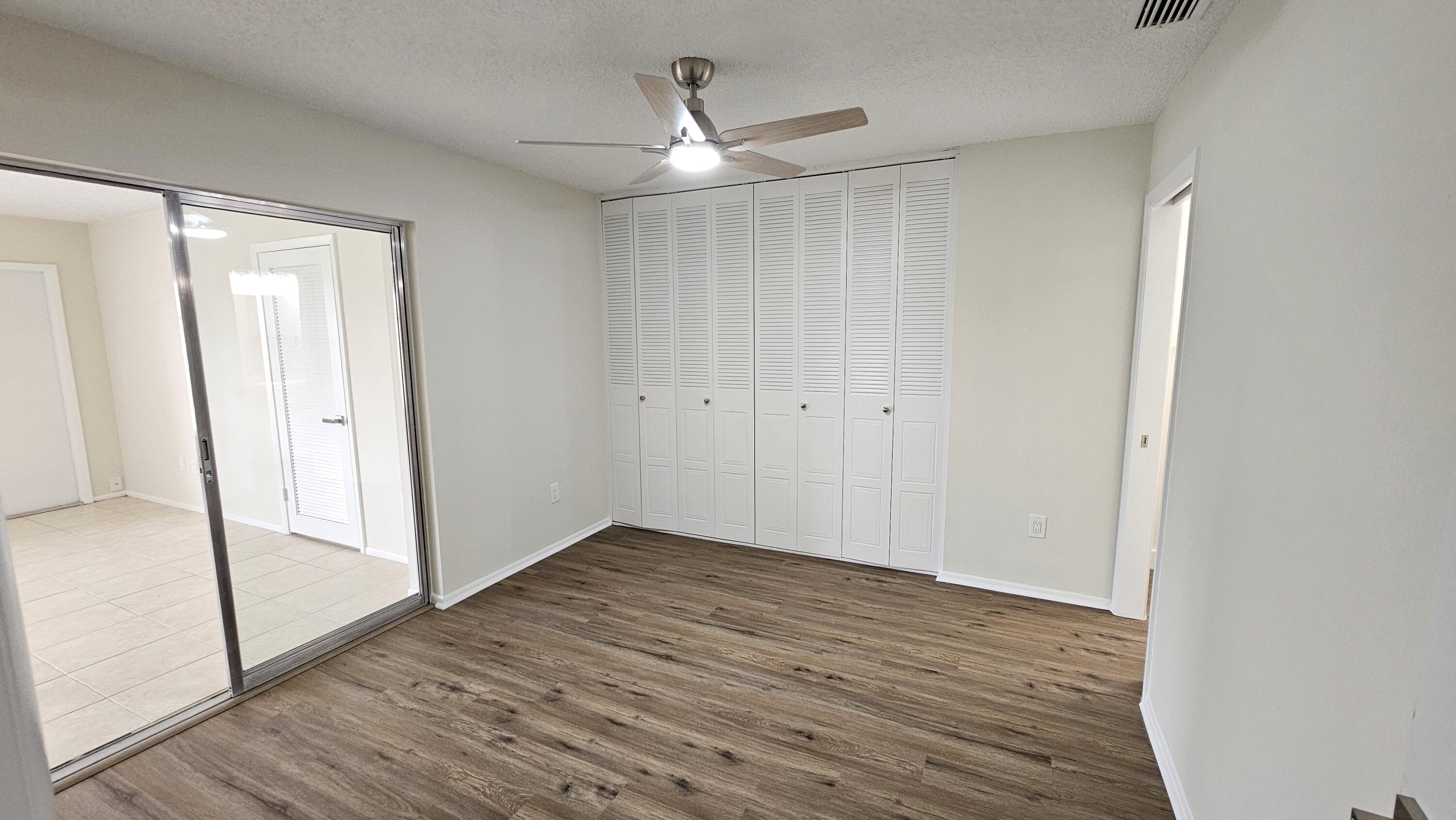 CRESTHAVEN CONDO TOWNHOMES SEC 2 - Residential