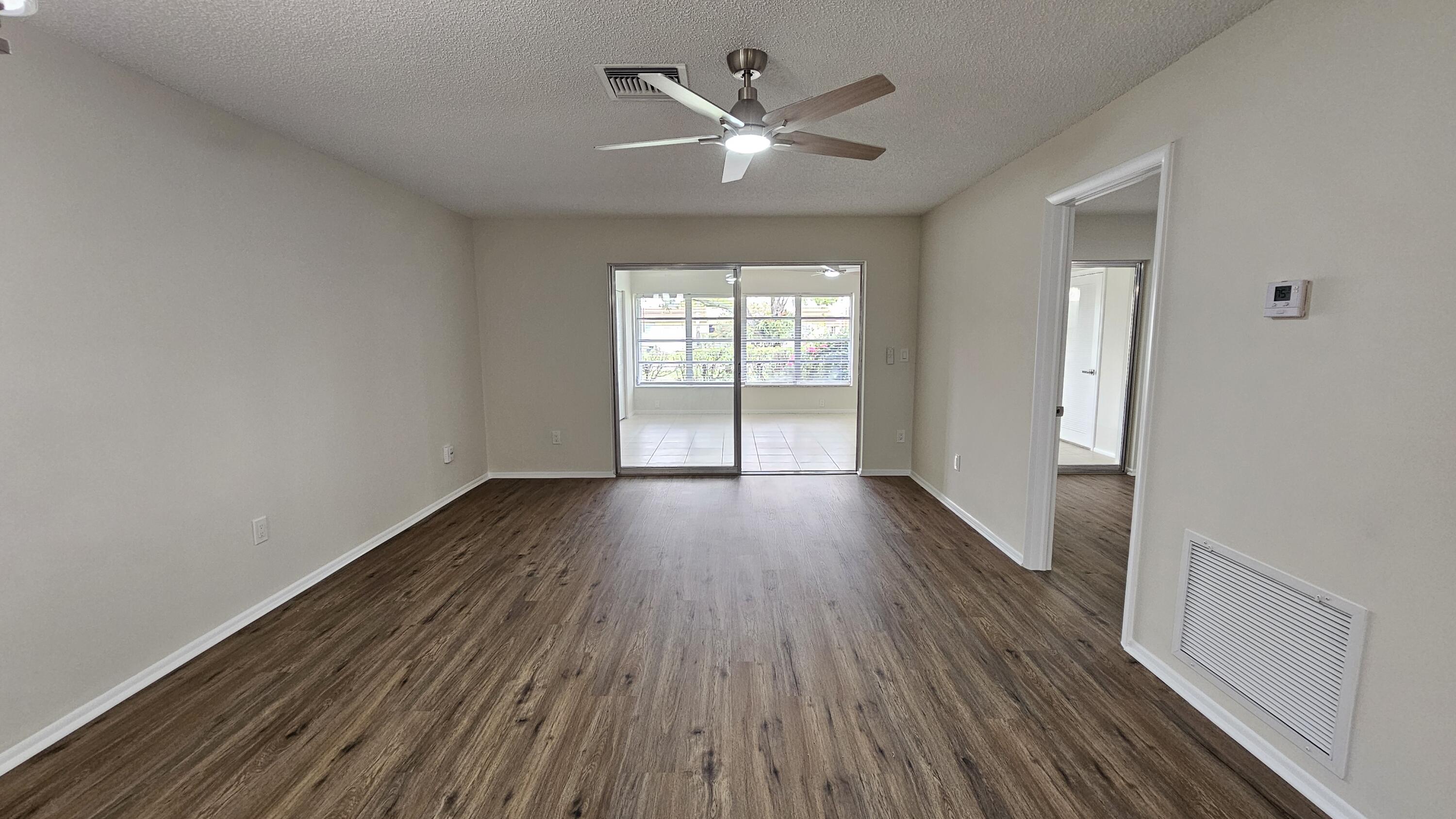 CRESTHAVEN CONDO TOWNHOMES SEC 2 - Residential