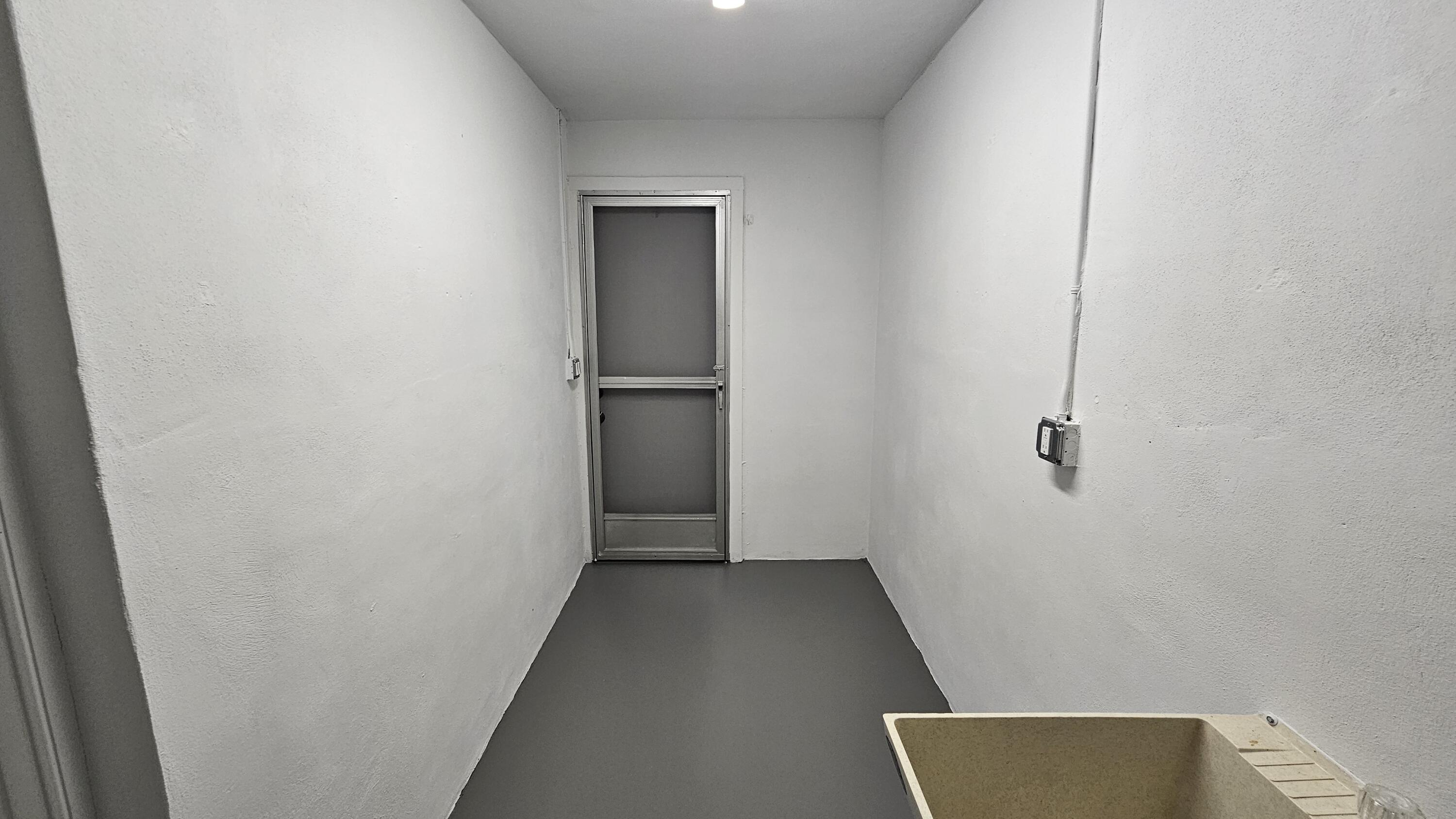 CRESTHAVEN CONDO TOWNHOMES SEC 2 - Residential