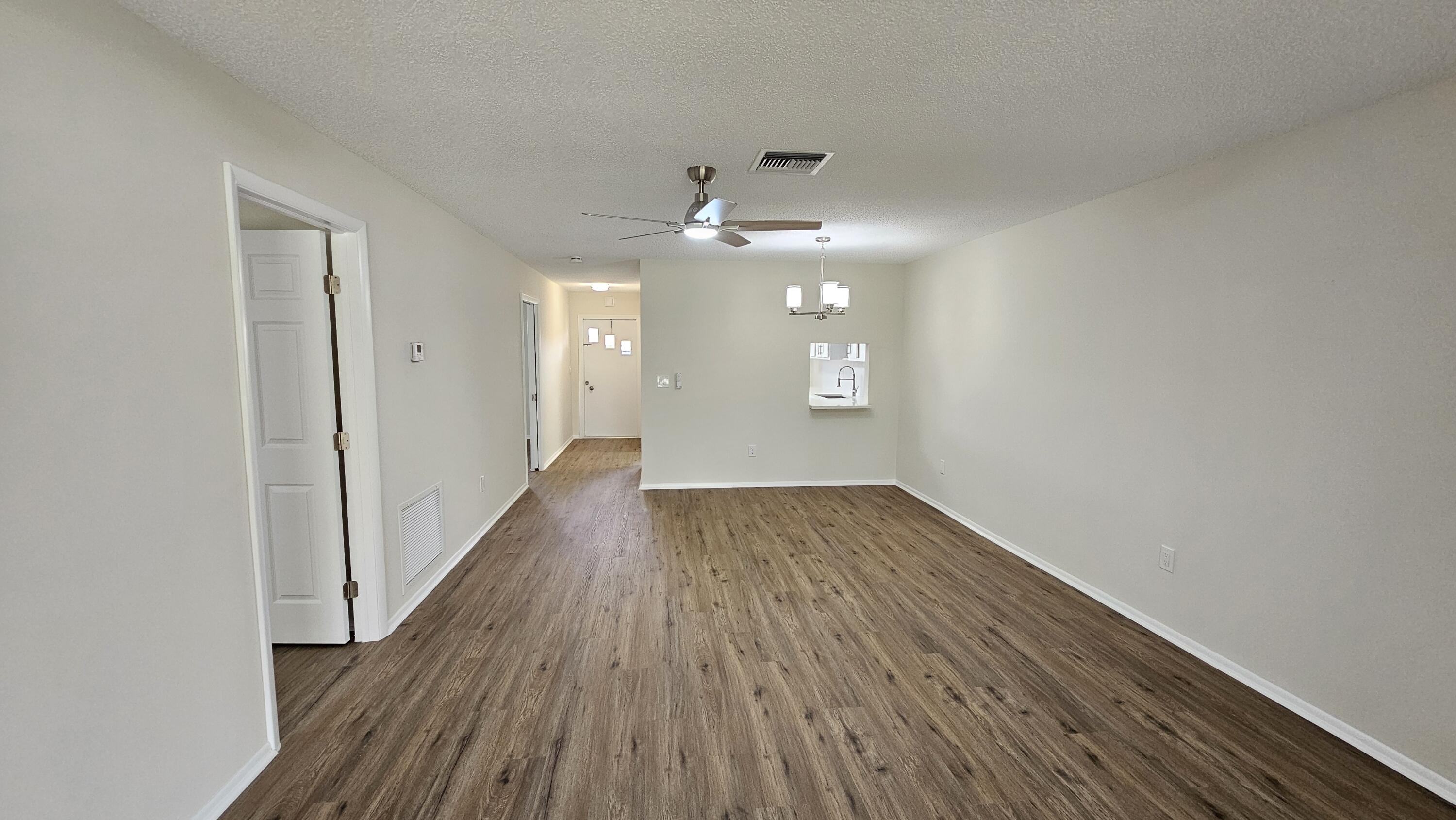 CRESTHAVEN CONDO TOWNHOMES SEC 2 - Residential