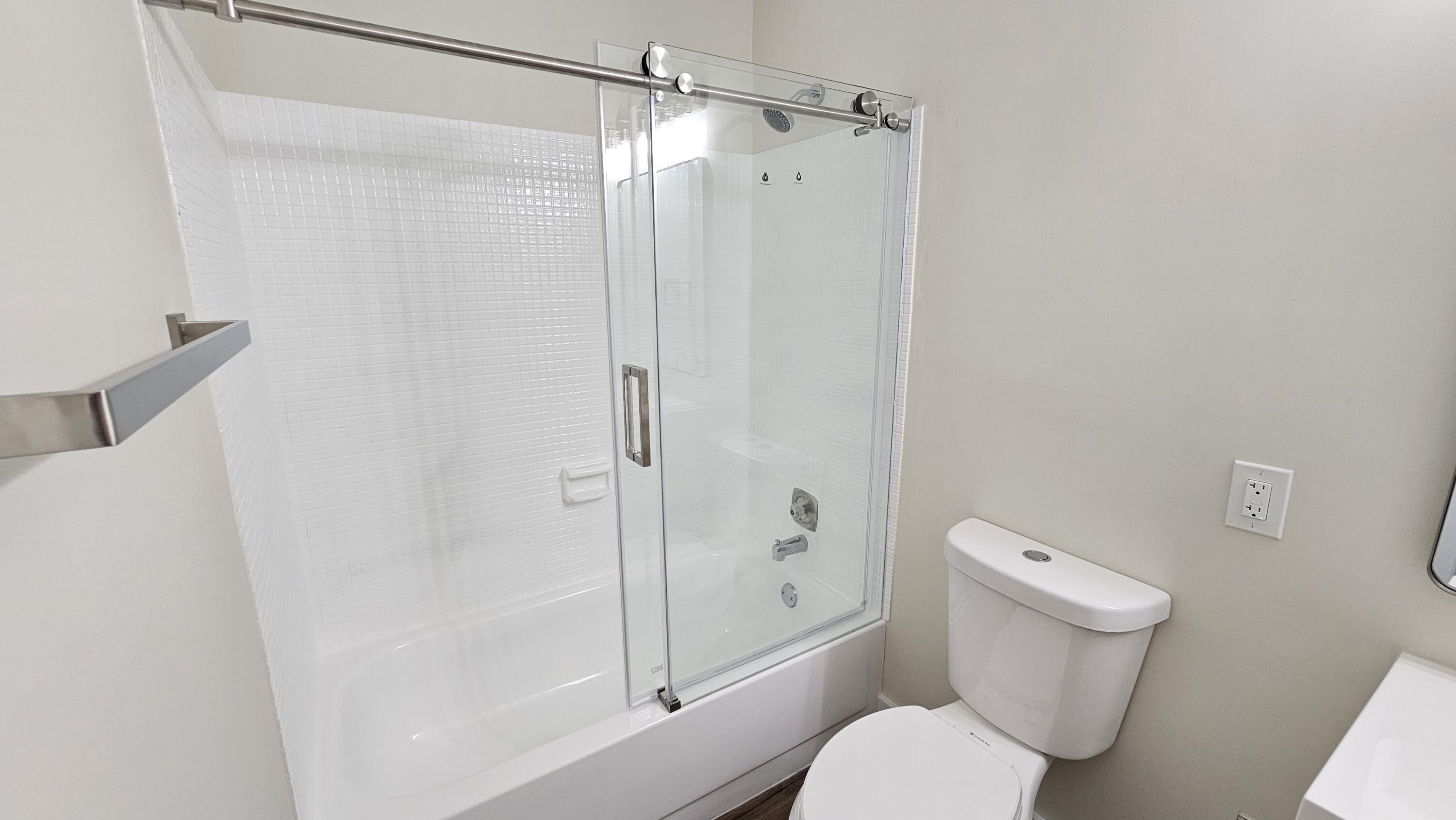 CRESTHAVEN CONDO TOWNHOMES SEC 2 - Residential
