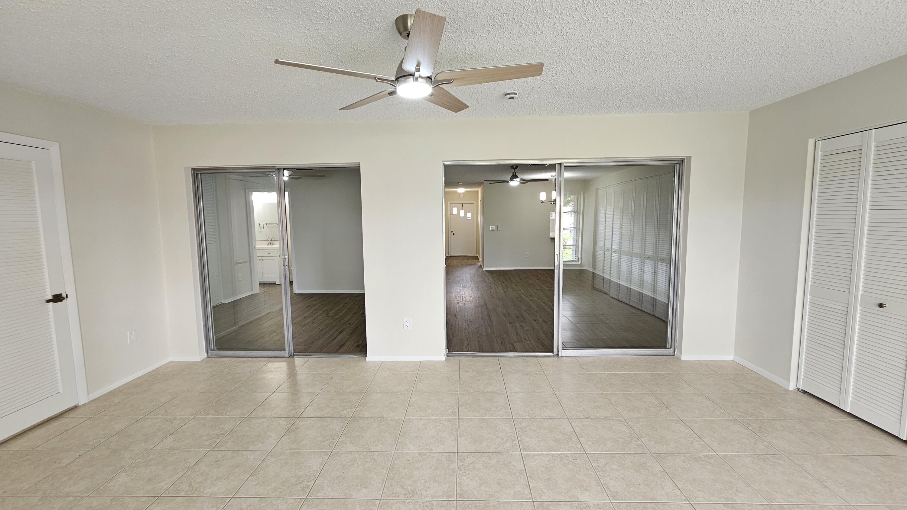 CRESTHAVEN CONDO TOWNHOMES SEC 2 - Residential