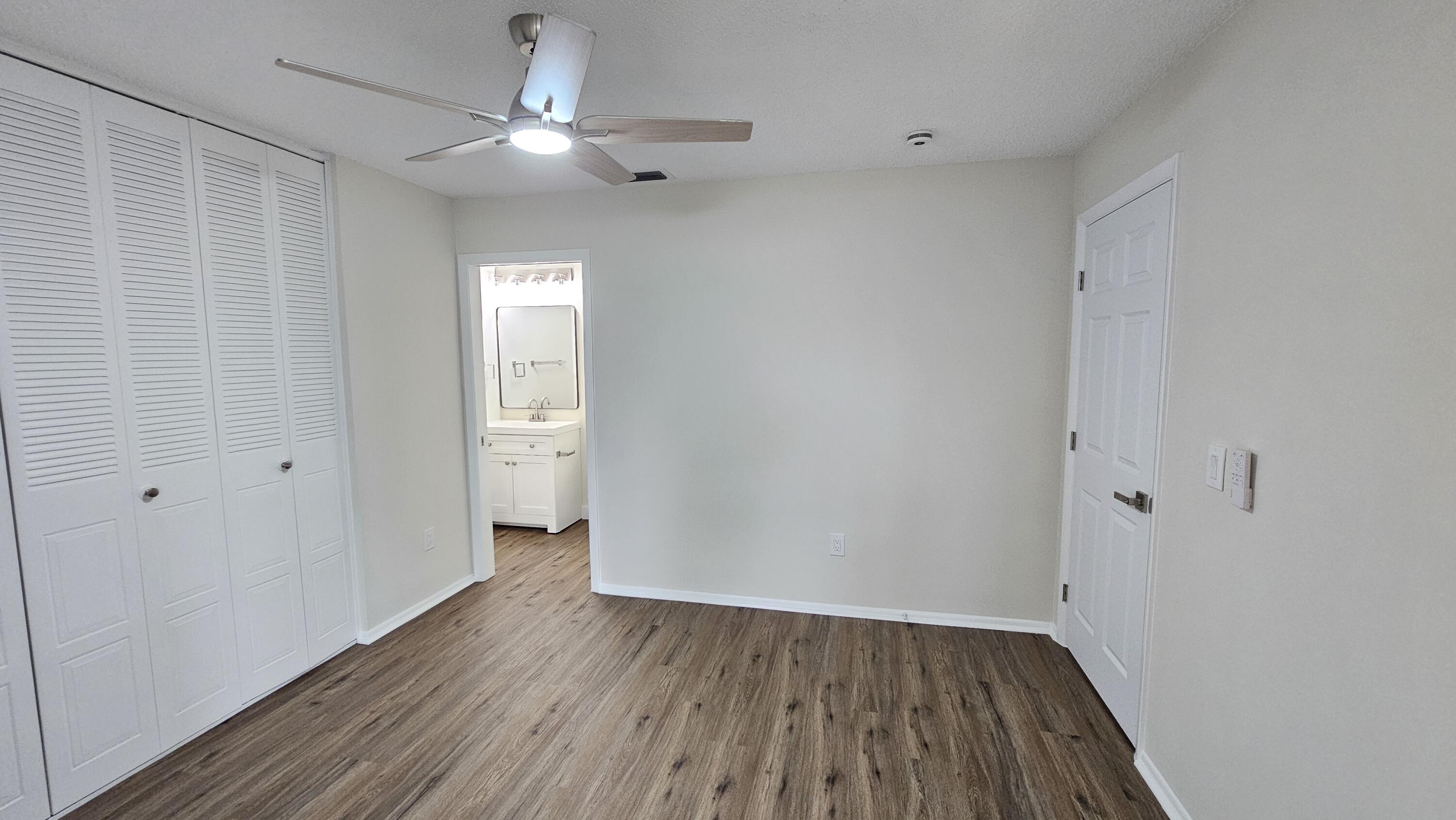 CRESTHAVEN CONDO TOWNHOMES SEC 2 - Residential