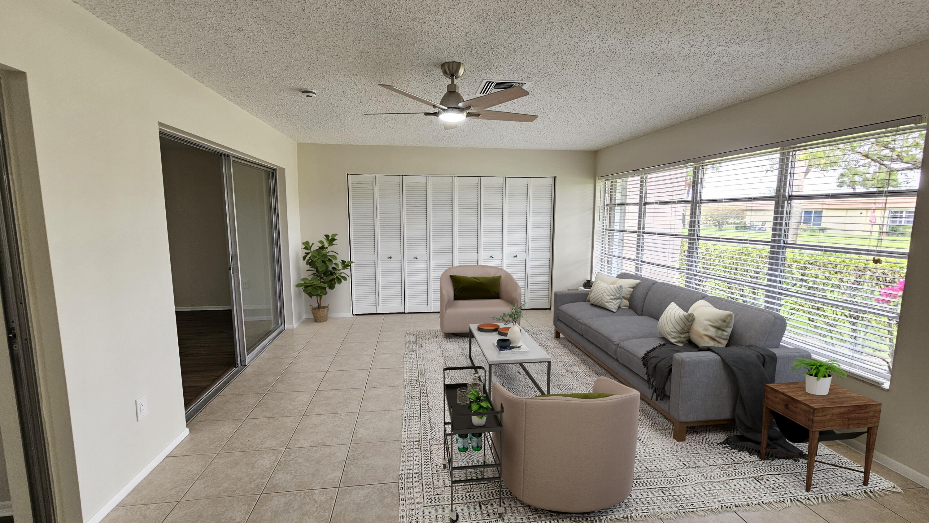 CRESTHAVEN CONDO TOWNHOMES SEC 2 - Residential