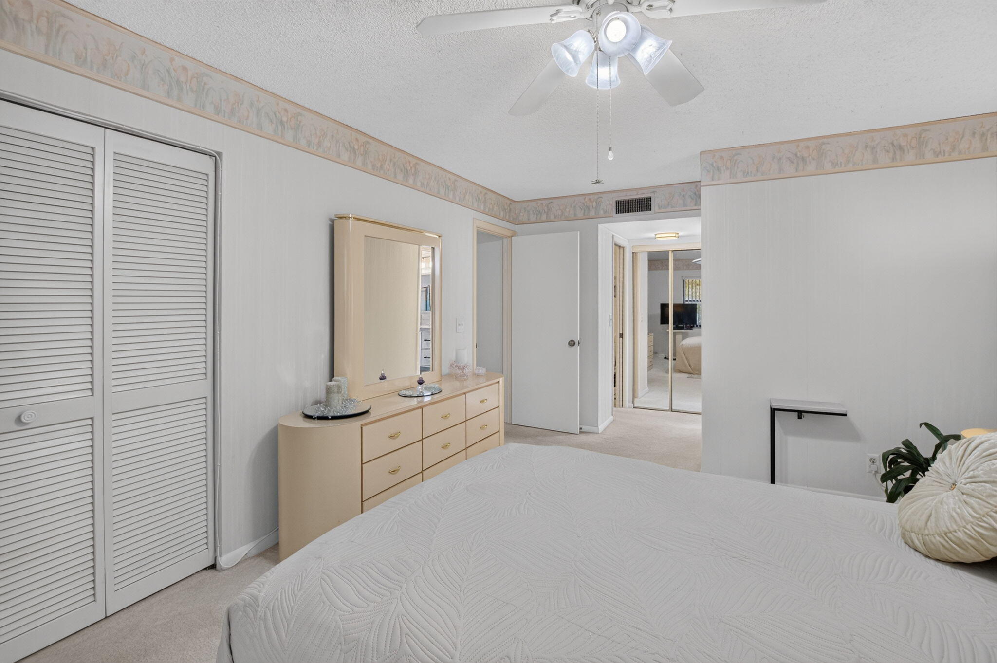 DELRAY OAKS WEST CONDO - Residential