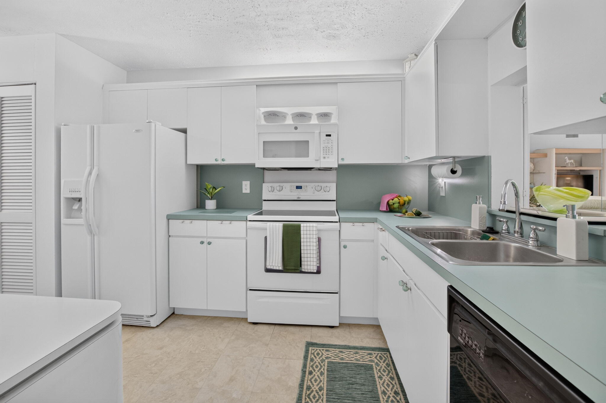 DELRAY OAKS WEST CONDO - Residential