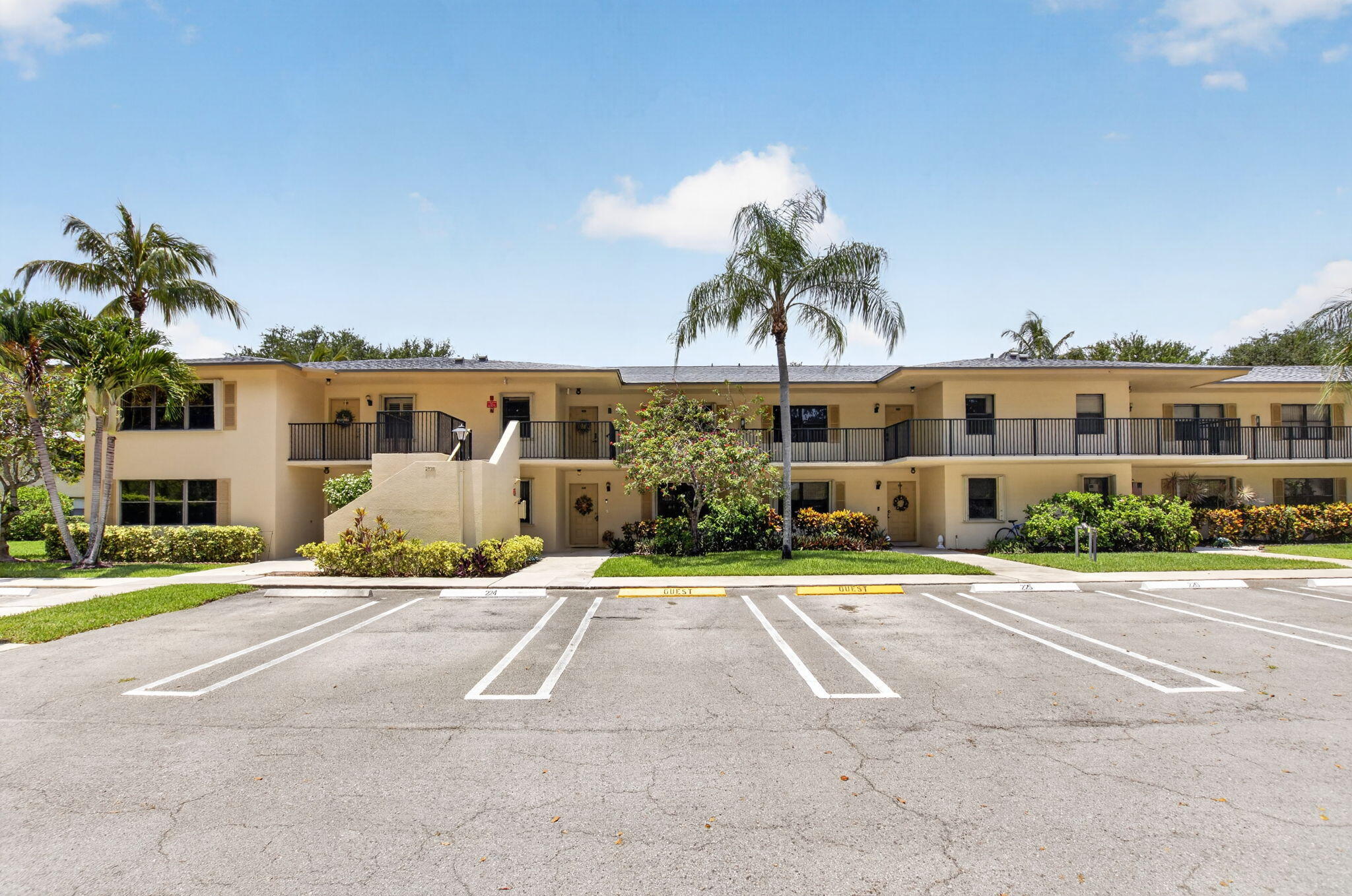 DELRAY OAKS WEST CONDO - Residential