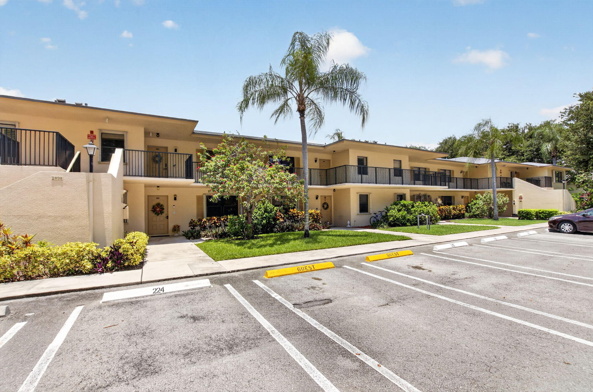DELRAY OAKS WEST CONDO - Residential