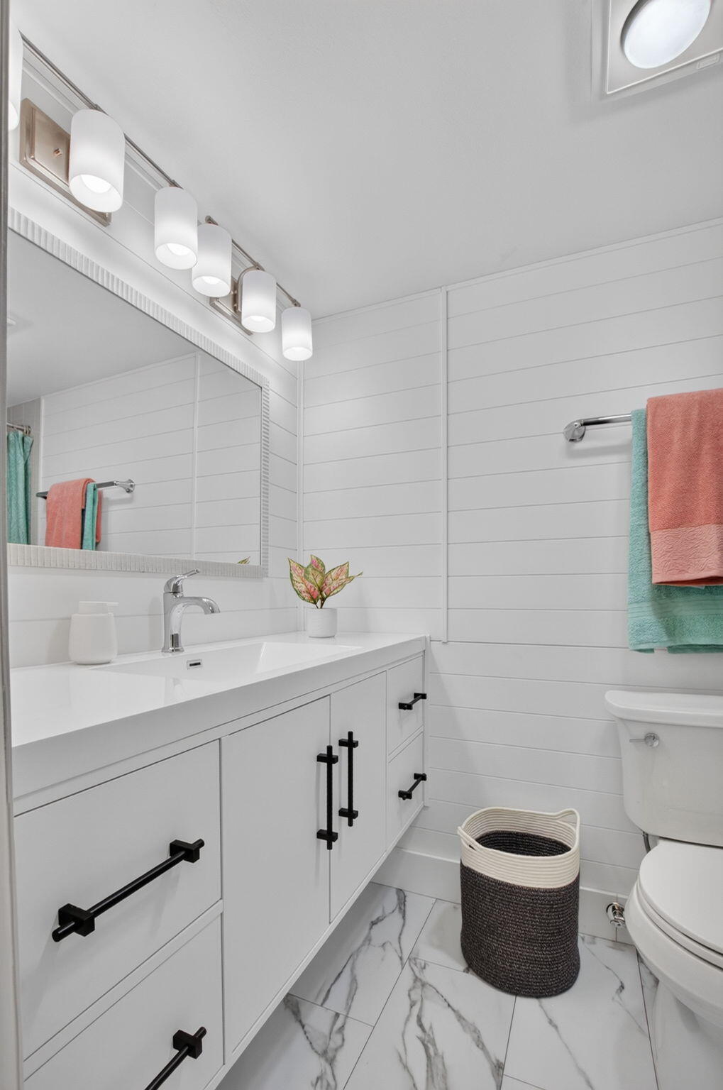 DELRAY OAKS WEST CONDO - Residential