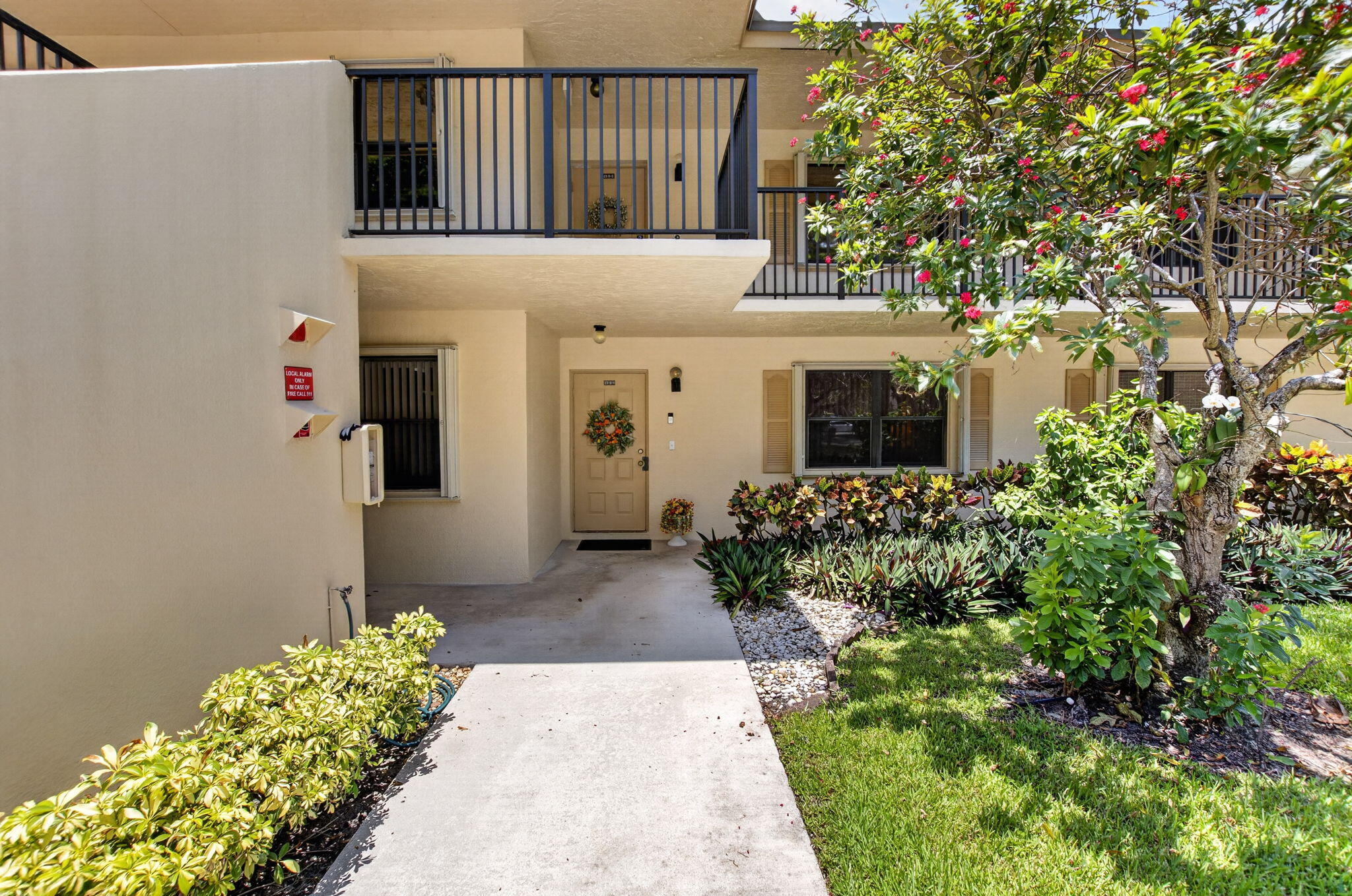 DELRAY OAKS WEST CONDO - Residential