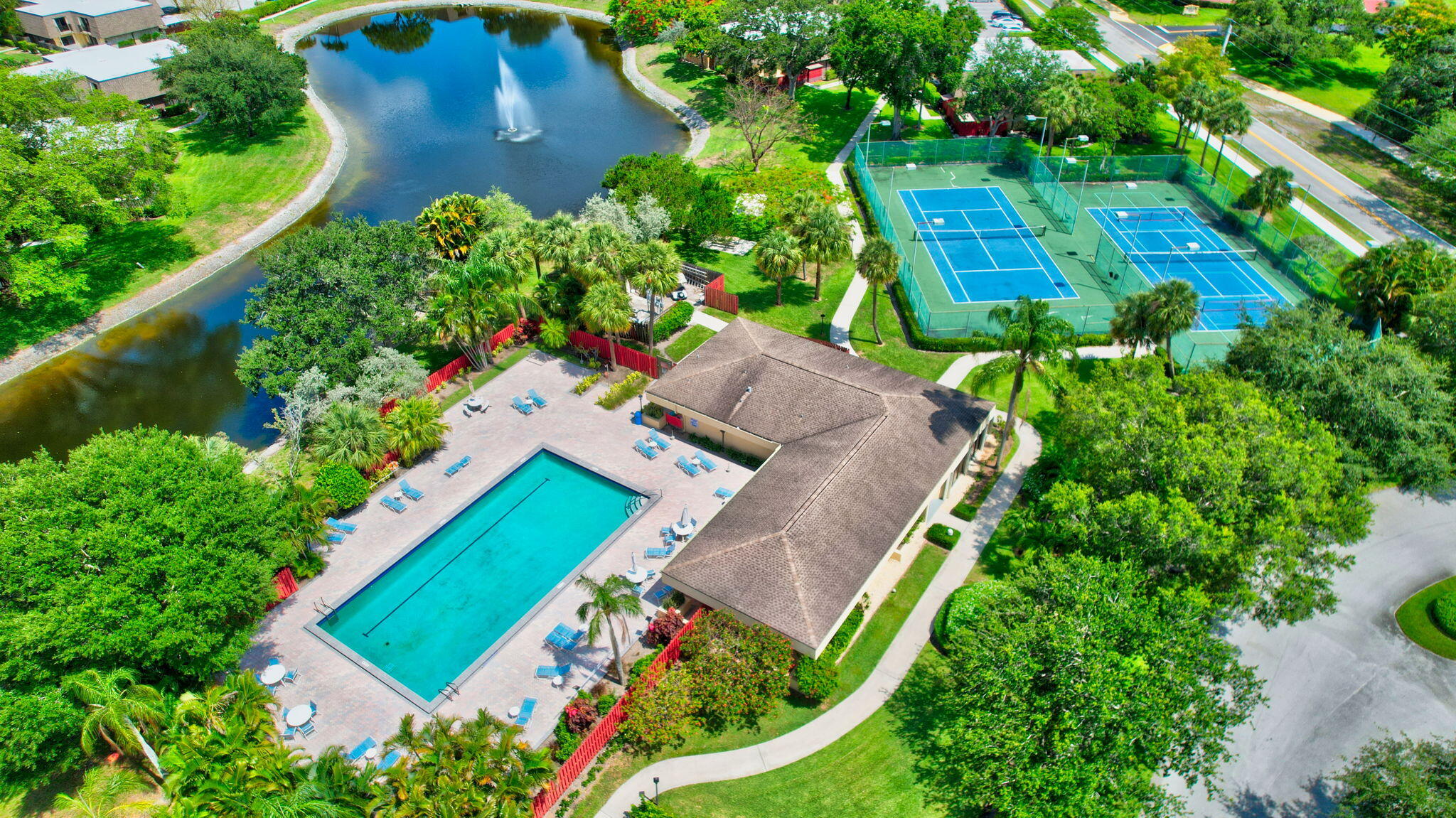 DELRAY OAKS WEST CONDO - Residential