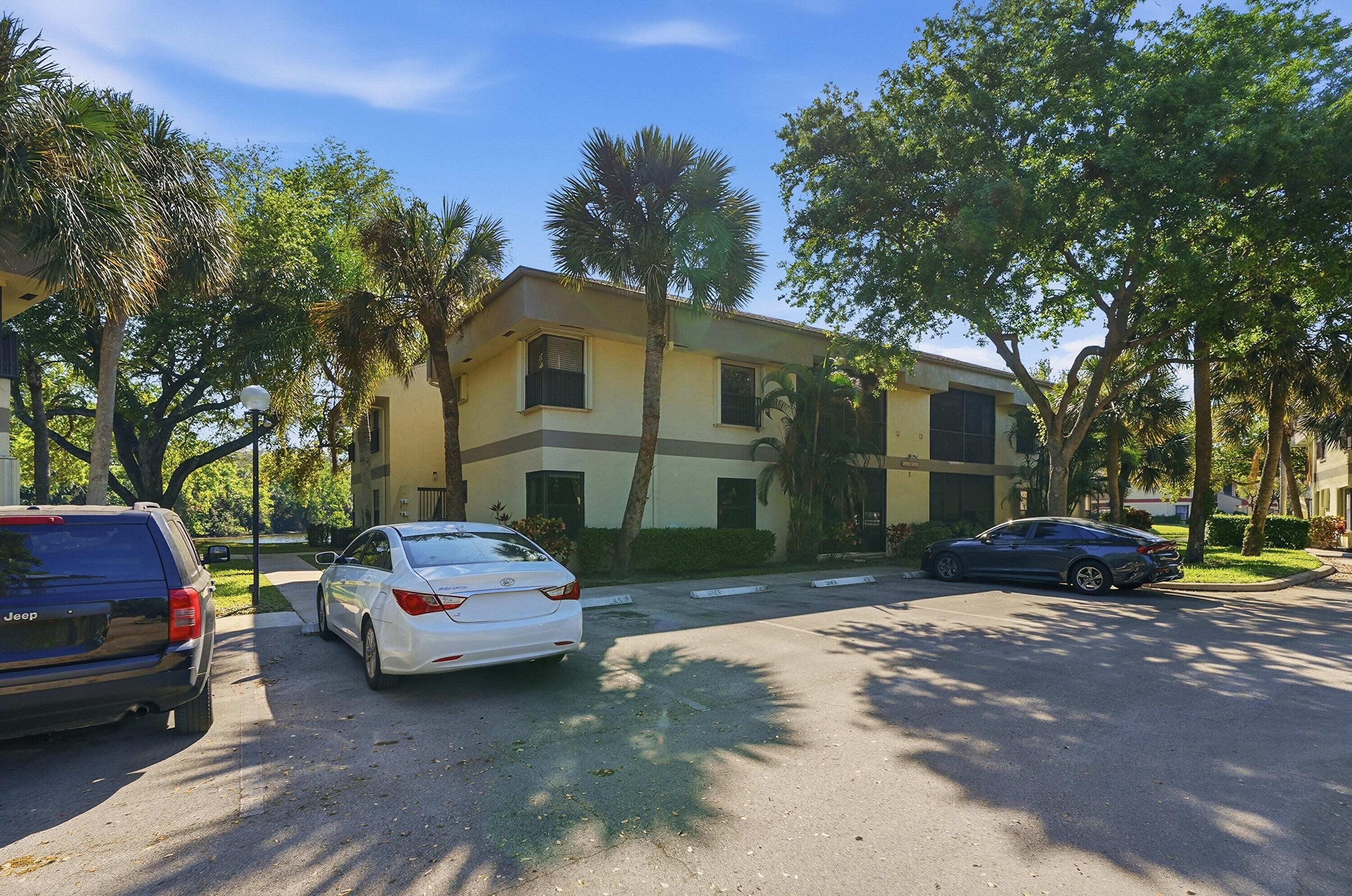 APPLEWOOD VILLAGE IV-D CONDO - Residential