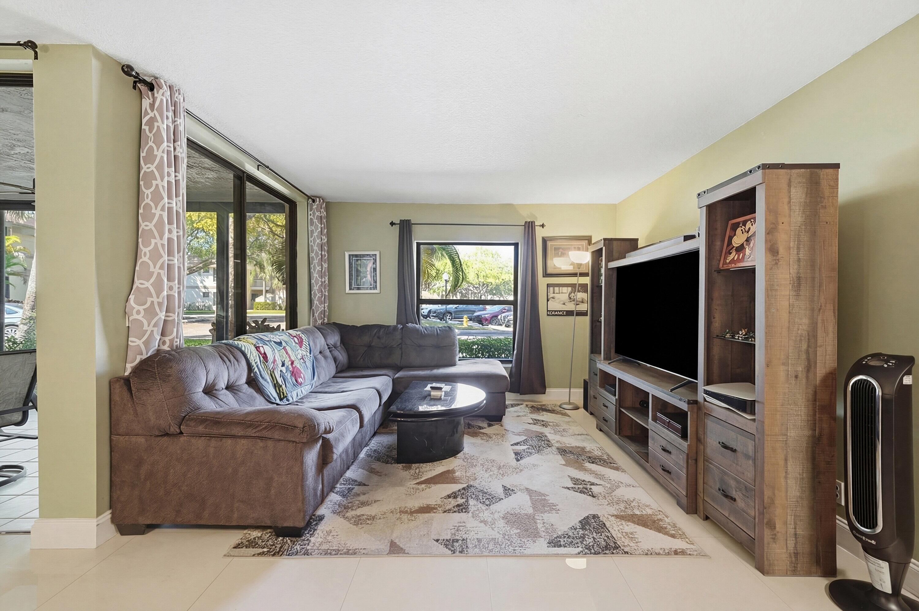 APPLEWOOD VILLAGE IV-D CONDO - Residential