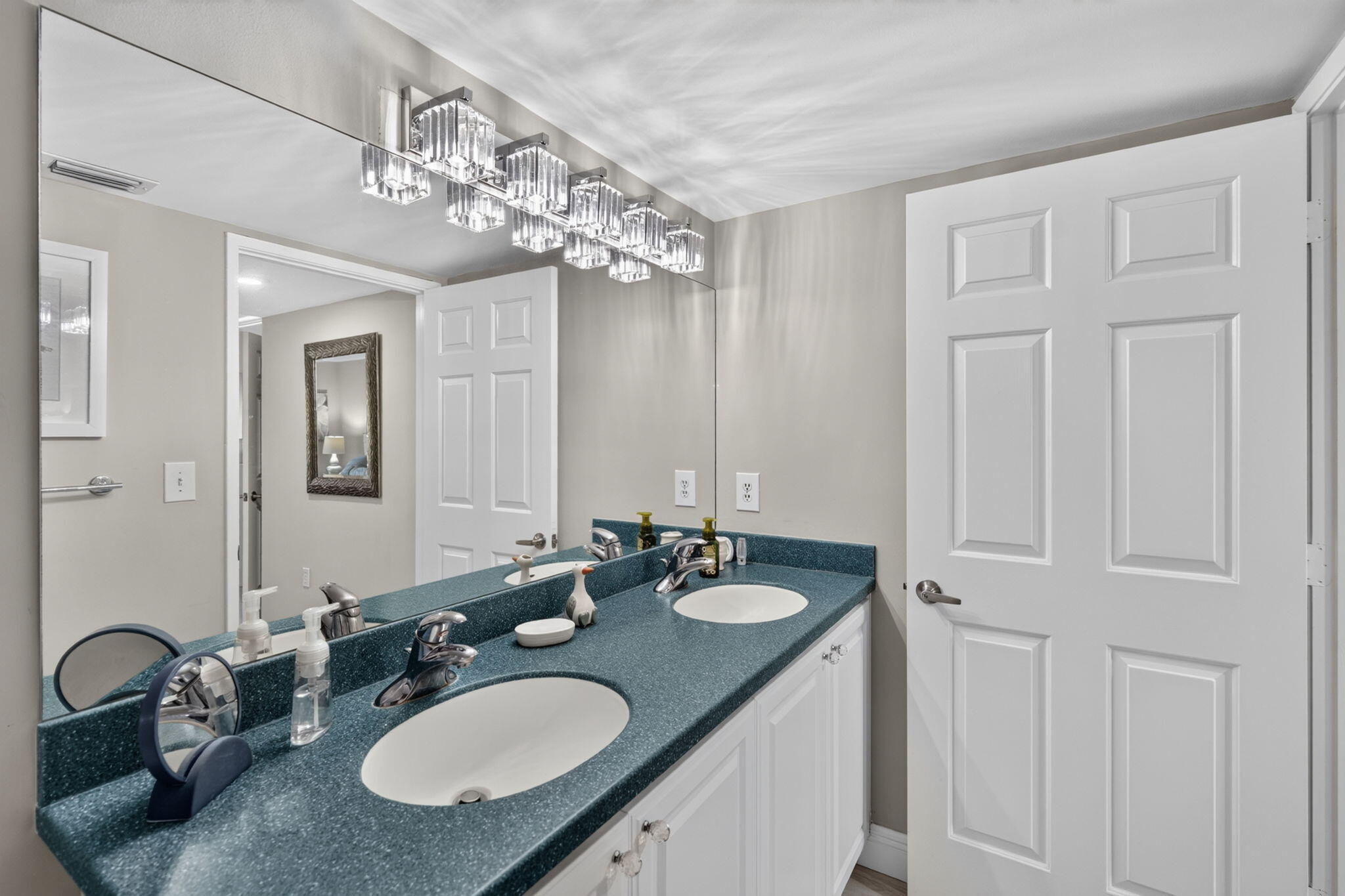 JUPITER BAY EAST CONDO - Residential Lease